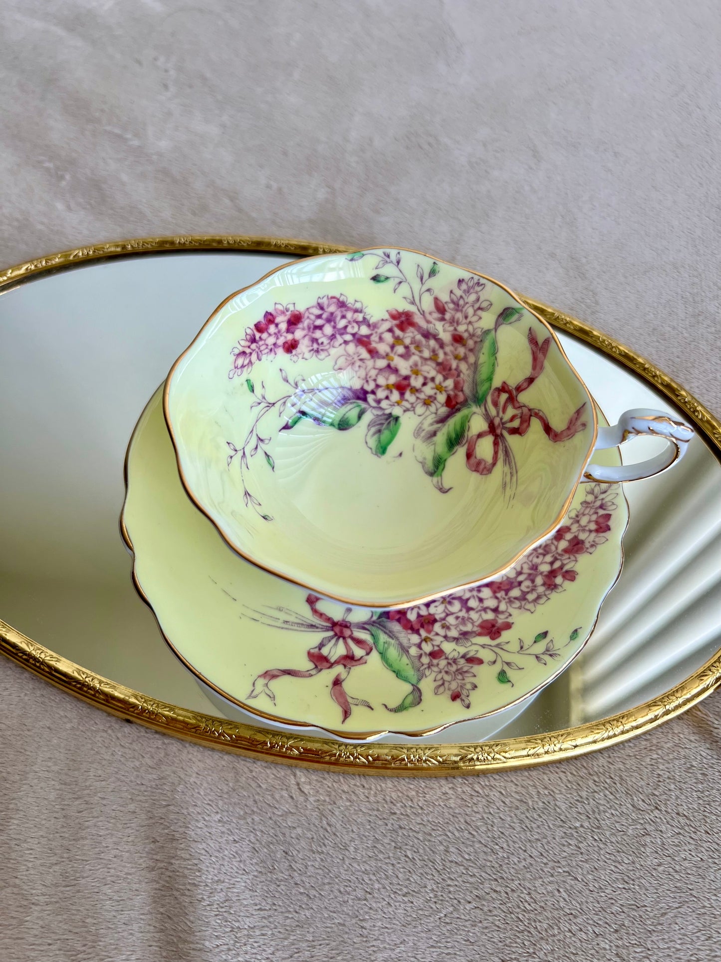 Paragon “Lilac” Double Warranted Vintage Teacup and Saucer from the 40s, English bone china