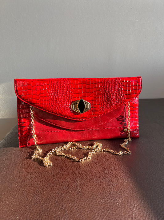 Kelly & Katie Red Vintage Snake Embossed Clutch Purse/ Handbag with Chain Strap