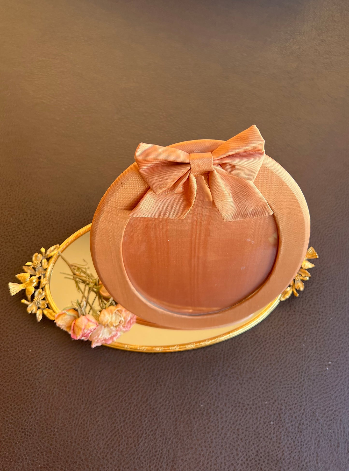 Elegant Pink Silk Style Material - coated Vintage Photo/ Picture Frame with Bow