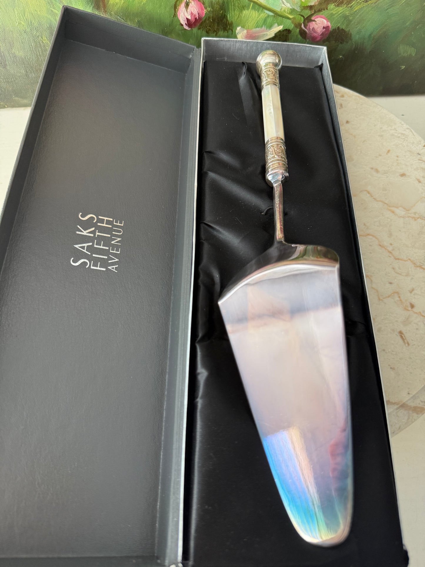 Saks Fifth Avenue Sheffield Silver Vintage Cake Server with a White Mother-of-pearl Handle - Made in England