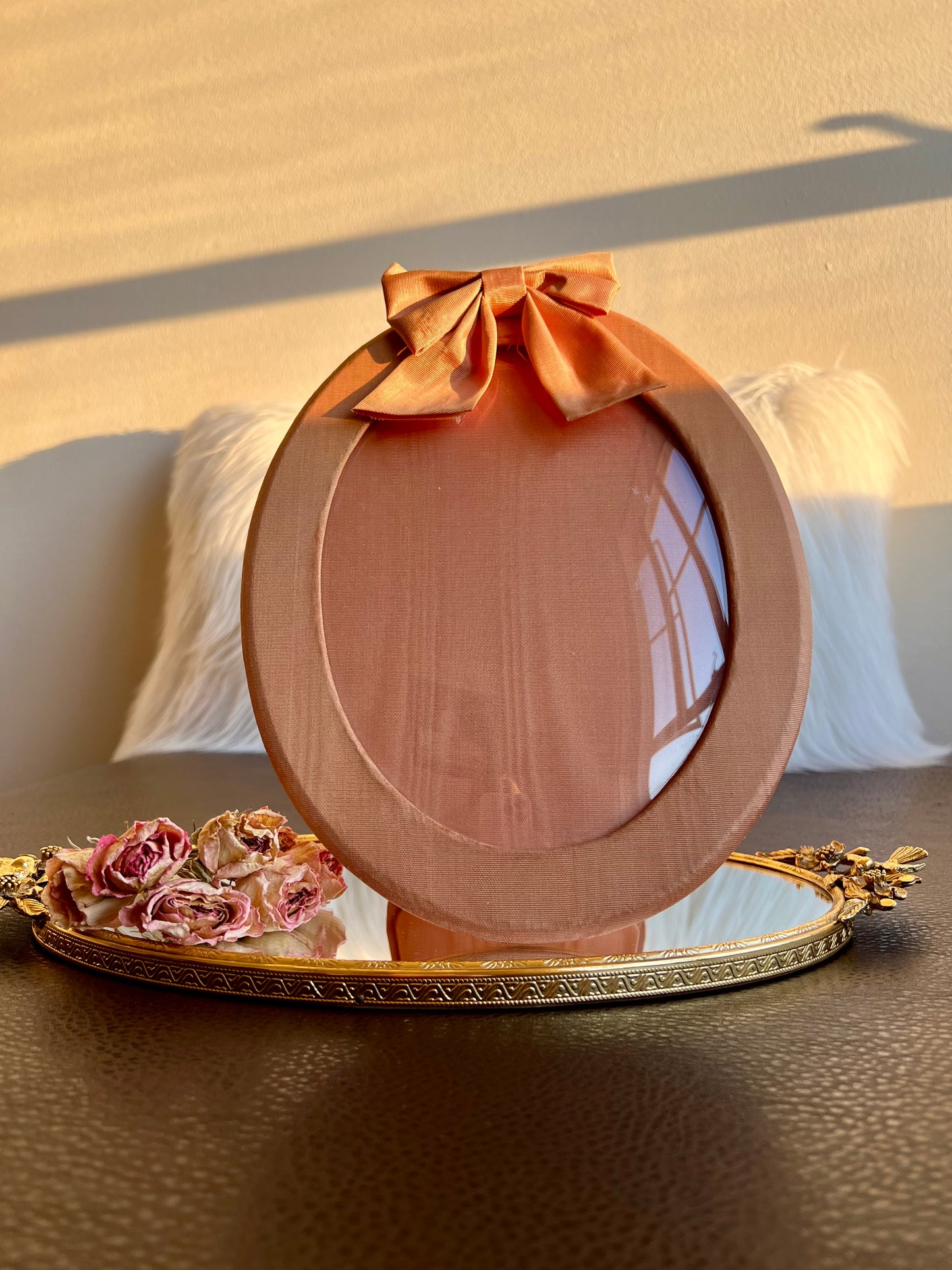 Elegant Pink Silk Style Material - coated Vintage Photo/ Picture Frame with Bow