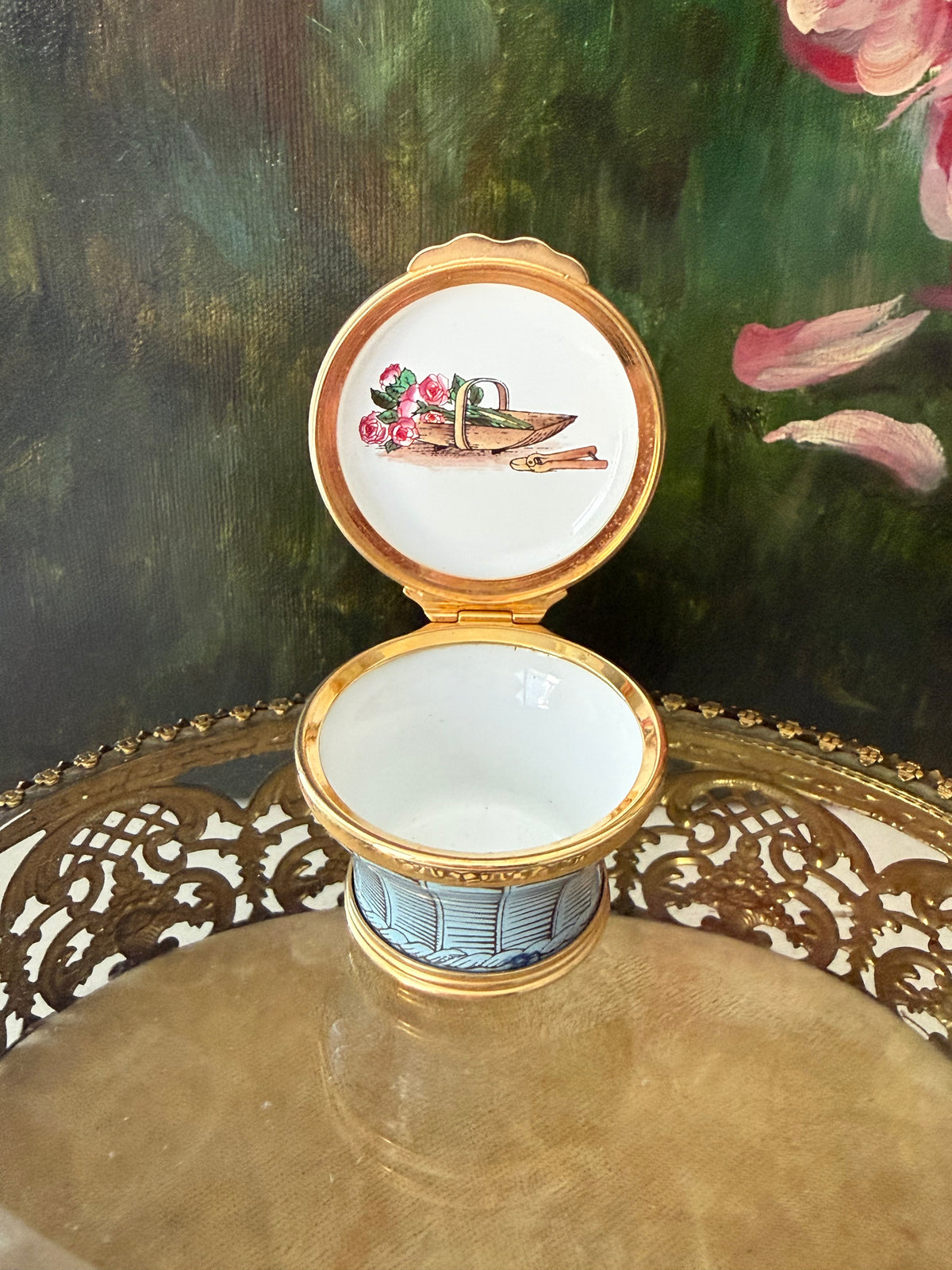 1980s Halcyon Days "GARDEN OF MY DREAMS" Vintage Enamel Trinket Box Bask, Jewelry or Pill Box - Made in England