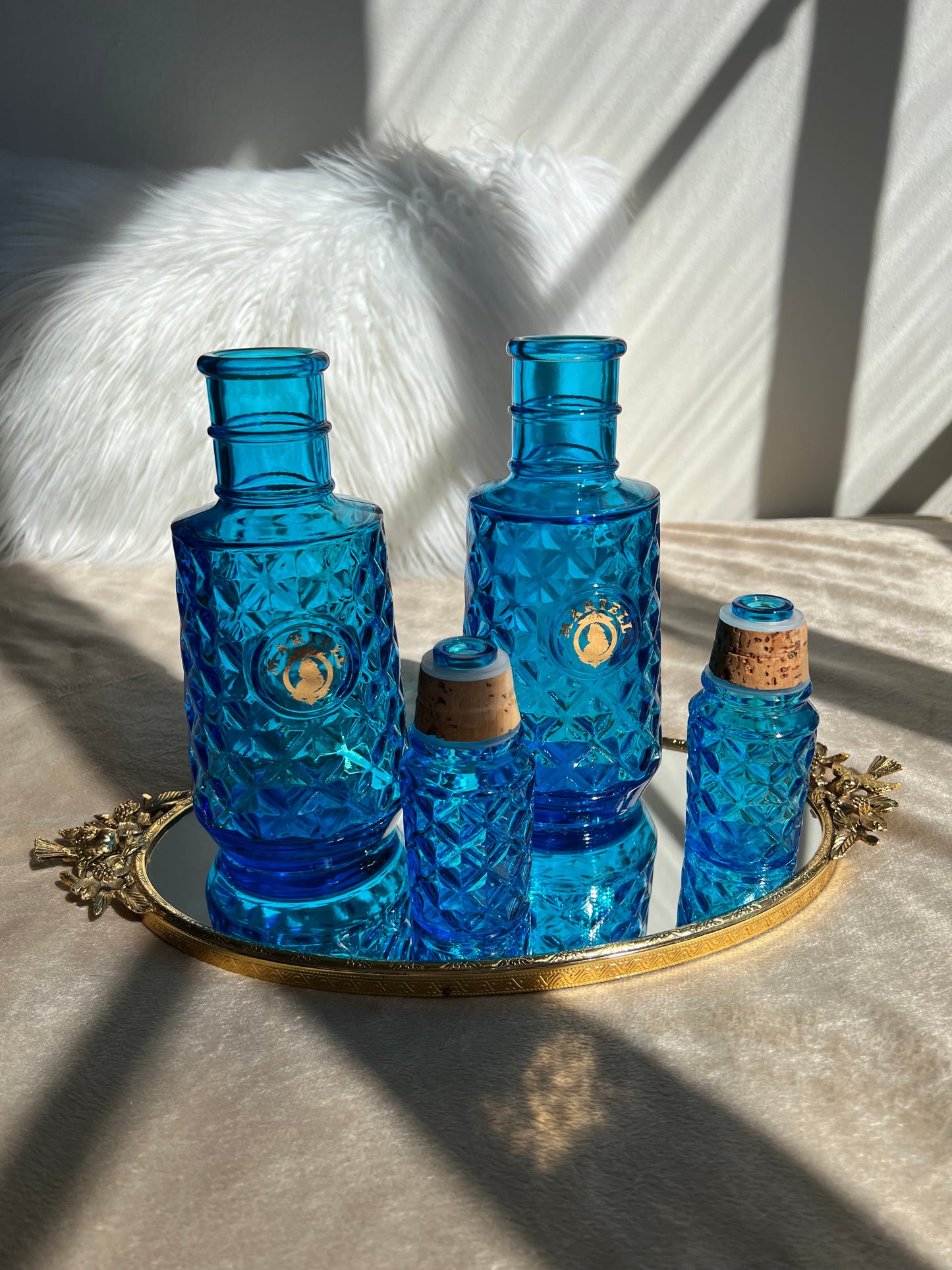 Beautiful Martell Blue Glass Bottle Vintage Decanters ($ 52/pcs)