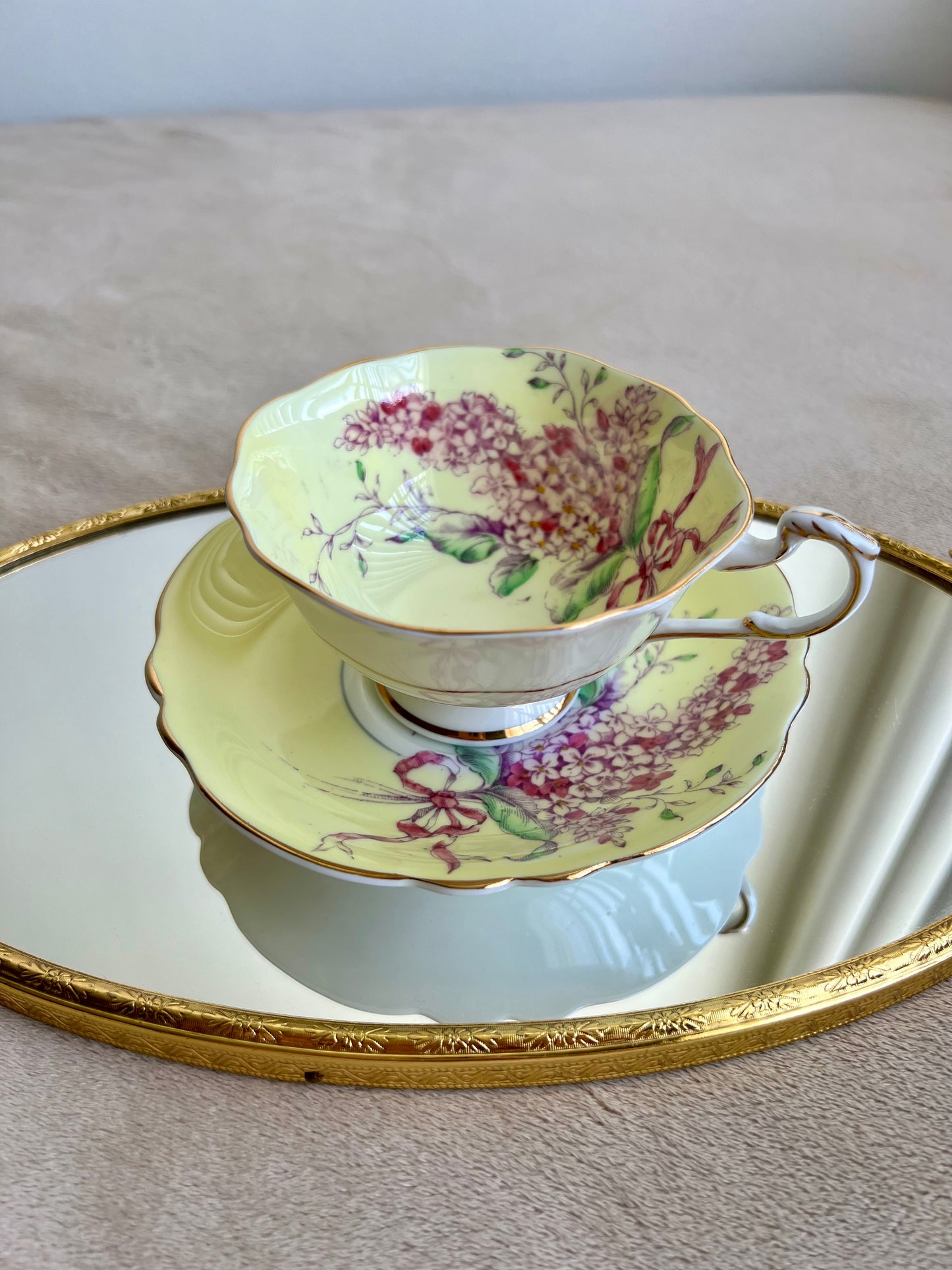 Paragon “Lilac” Double Warranted Vintage Teacup and Saucer from the 40s, English bone china