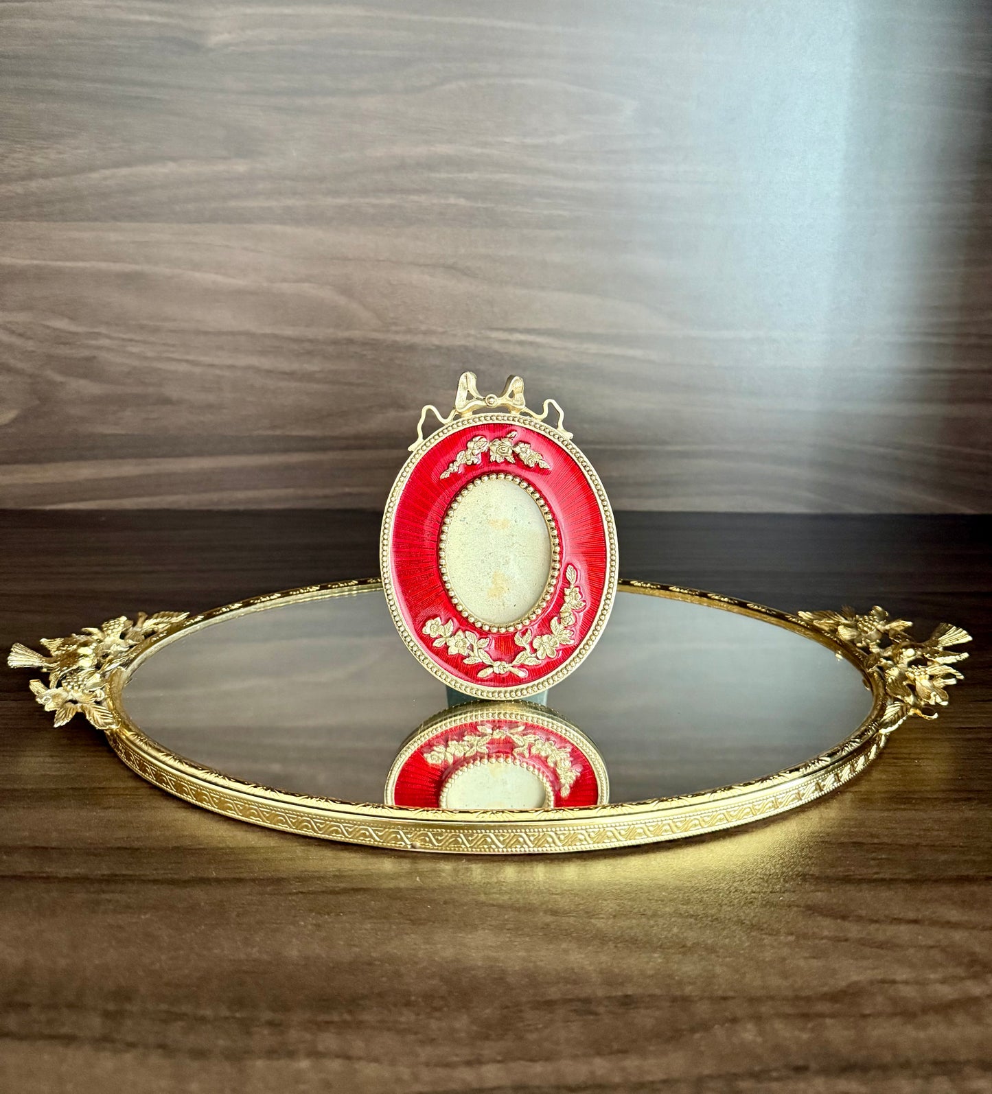 1980s Terragrafics Vintage Mini Ruby Red Oval Enamel Photo/ Picture Frame Bow on Top