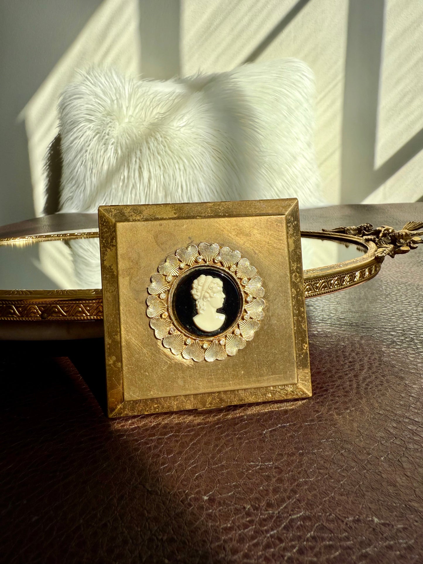 1940s Voluptè Brass Cameo Lady Vintage Makeup Powder Compact Mirror with Hearts and Gemstones Decoration - Made in USA