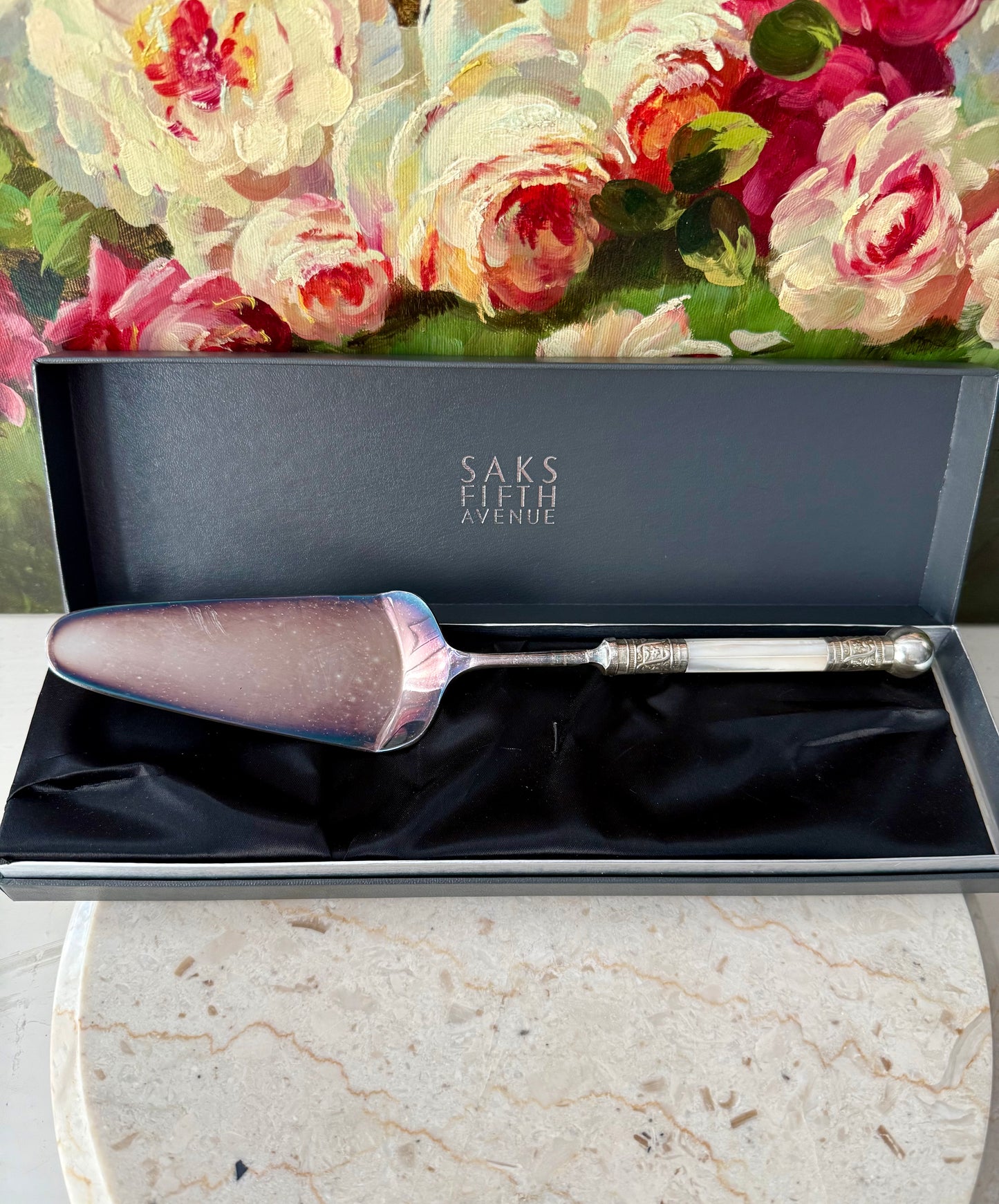 Saks Fifth Avenue Sheffield Silver Vintage Cake Server with a White Mother-of-pearl Handle - Made in England