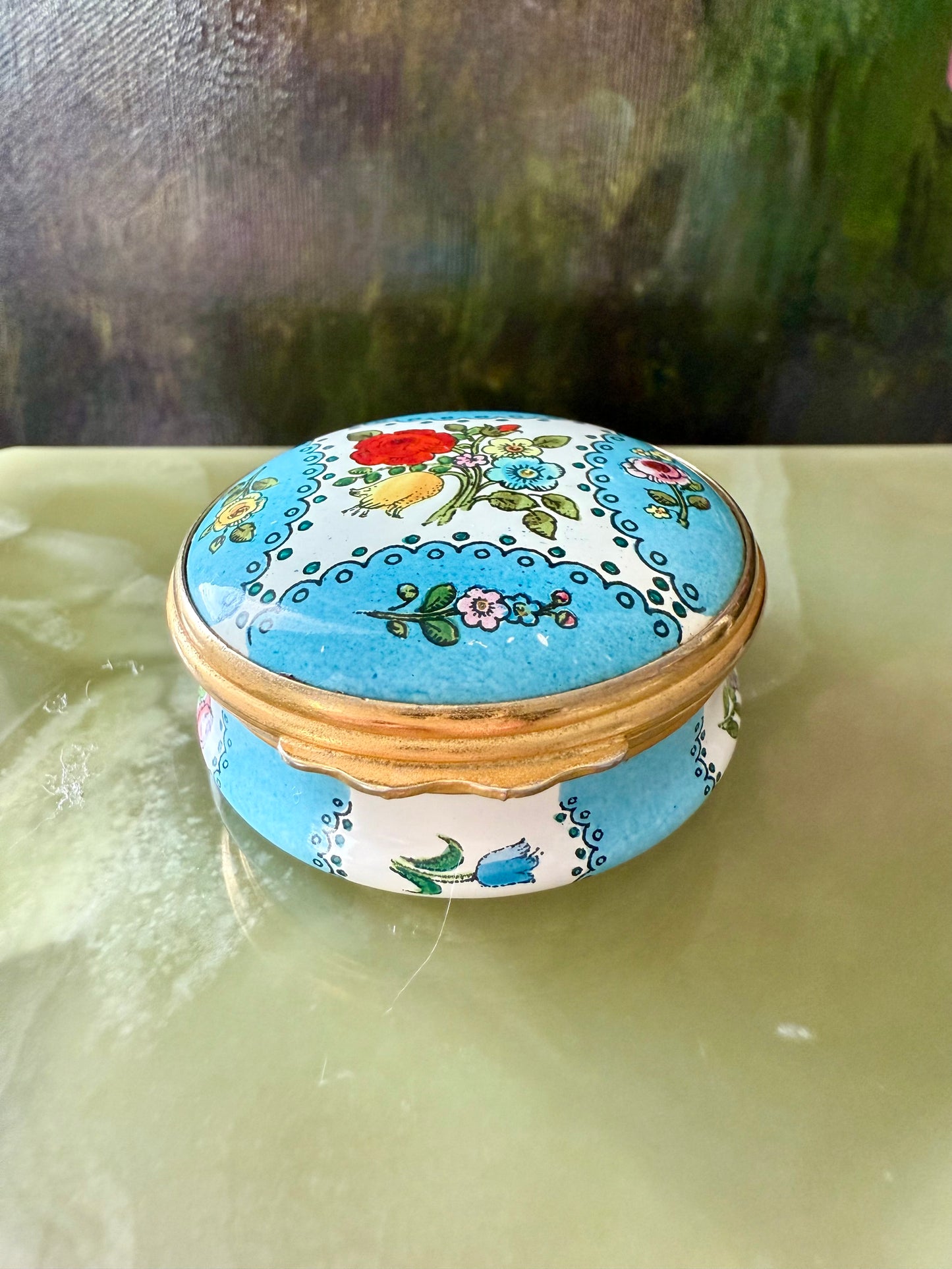 Halcyon Days Bilston and Battersea Hand-painted Enamel Vintage Trinket/ Jewelry or Pill Box, Made in England