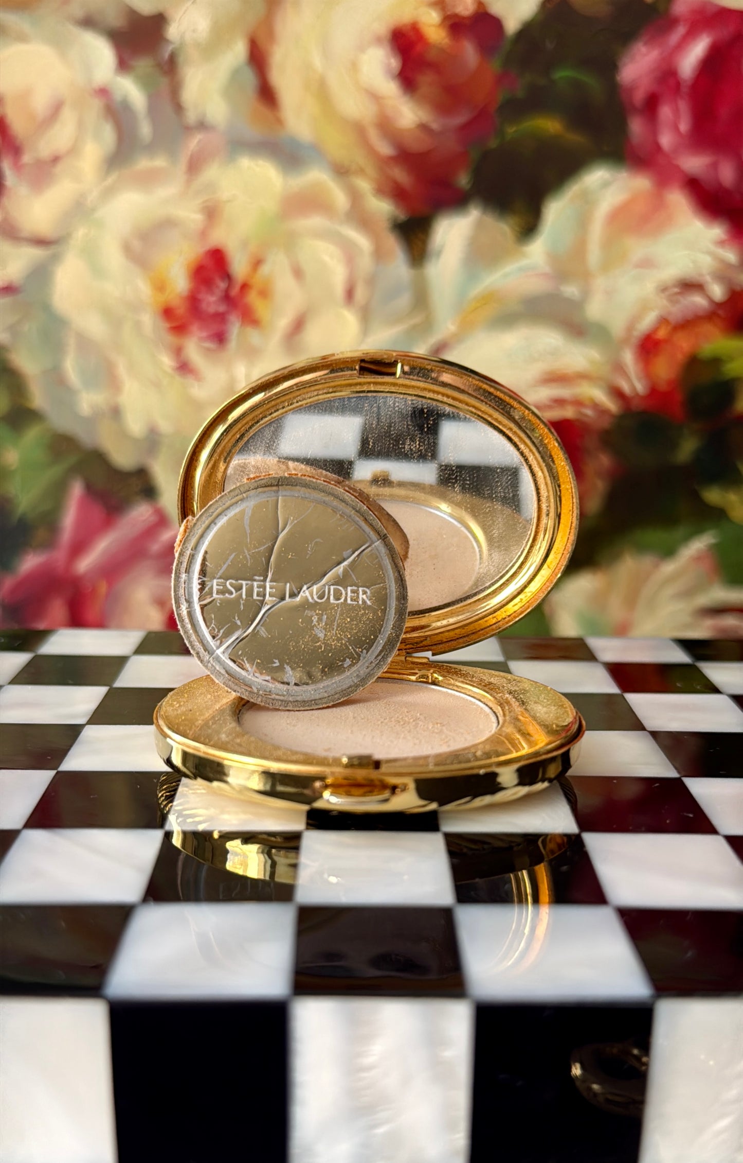 Estée Lauder Limited Edition Oval Waves Of Gold Lucidity Vintage Powder Compact