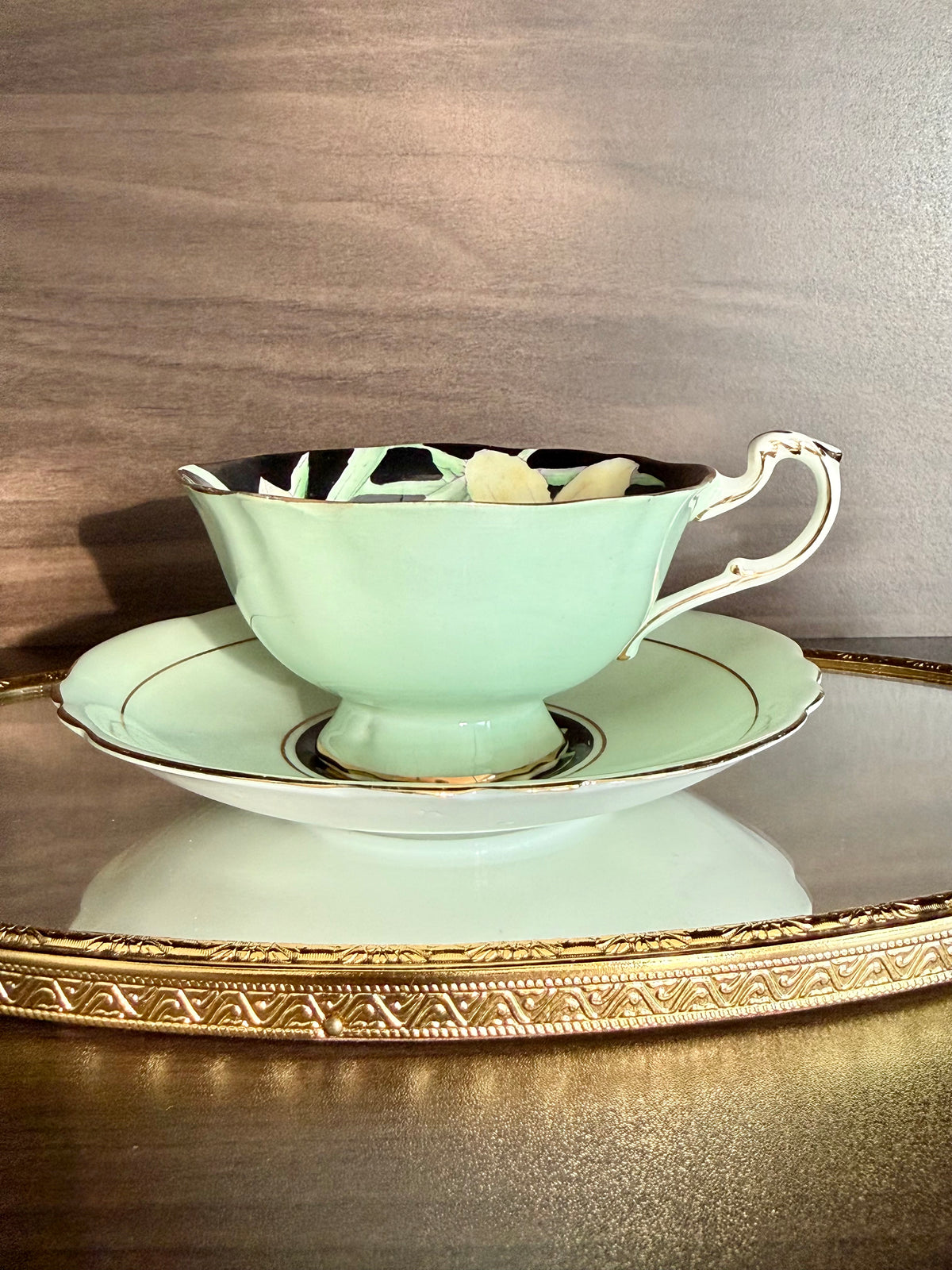 Antique 1940s Paragon Daffodil (Narcissus) Hand-Painted Porcelain Teacup and Saucer - Made in England