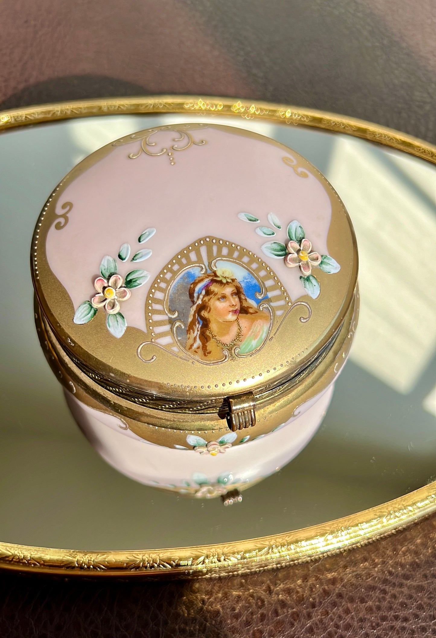 Vintage or Antique Porcelain Trinket Box with Hinged Lid & Applied Flowers and Gold Trim