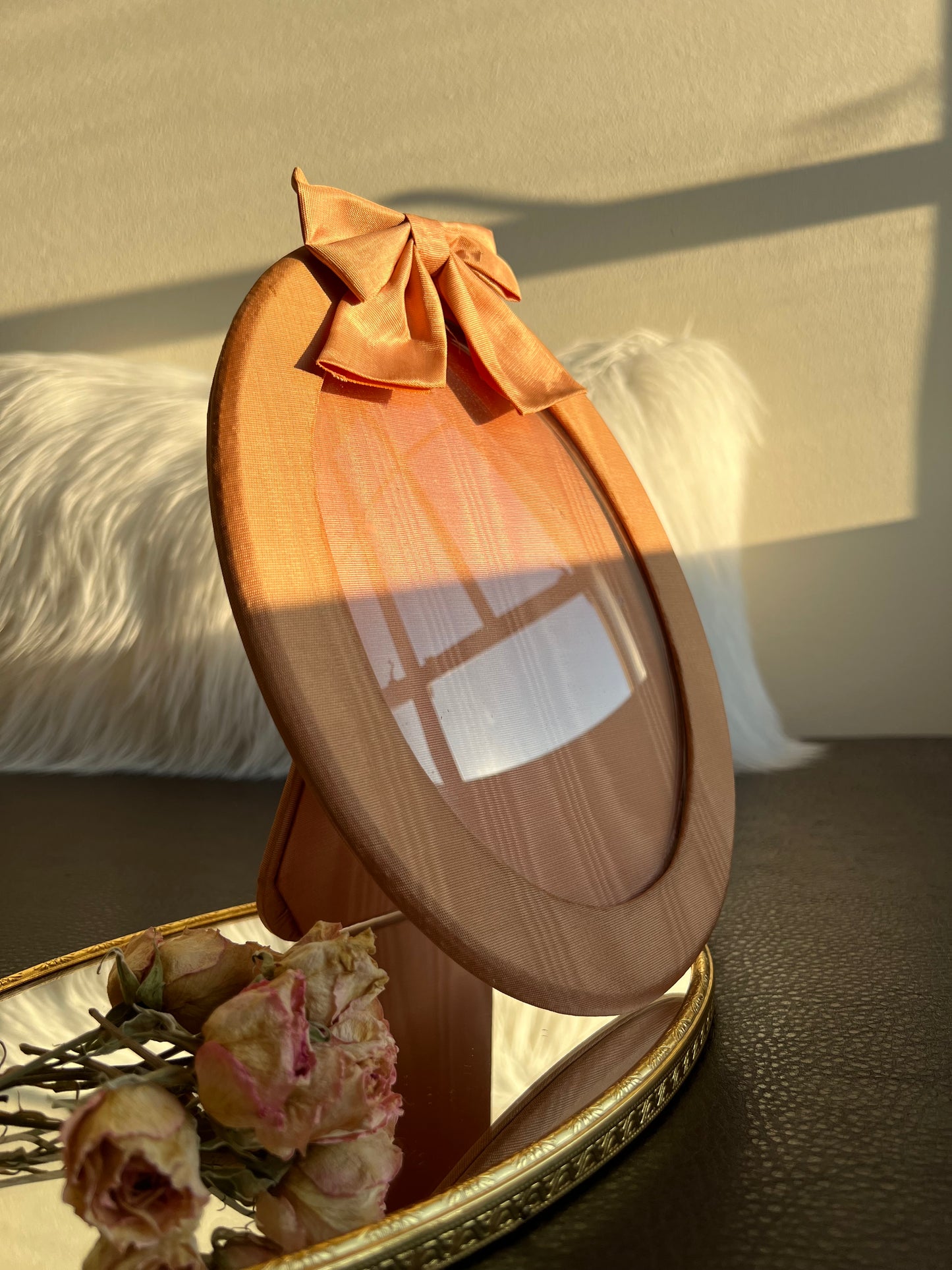 Elegant Pink Silk Style Material - coated Vintage Photo/ Picture Frame with Bow