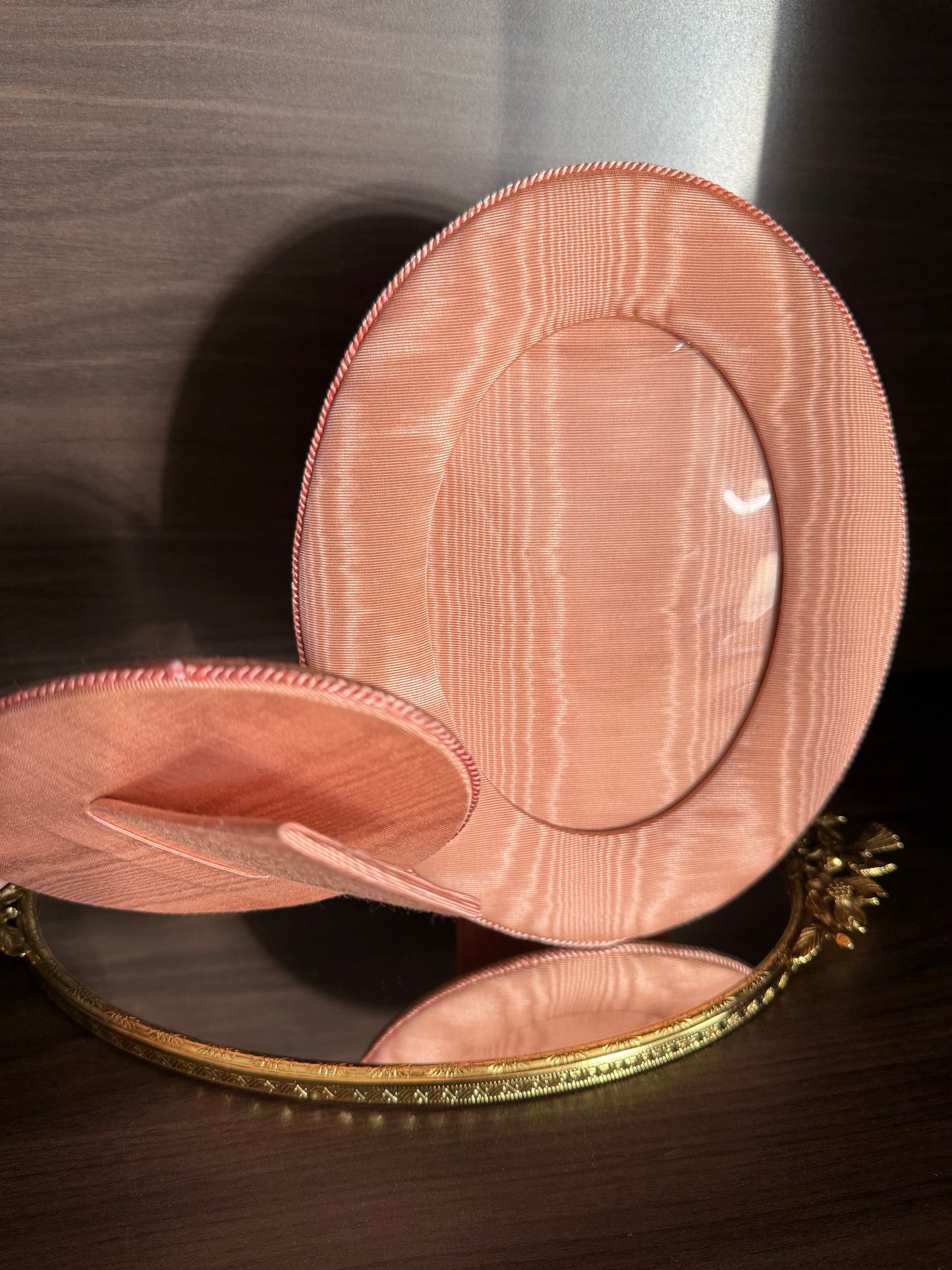 A Pair of Pink Elegant Silk fabric - coated Vintage Photo/ Picture Frames (2 pieces)