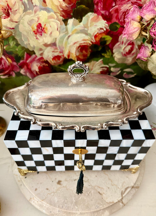 F.B. Rogers Silver Co., Vintage Silver Plate Lidded Butter Dish from the 1960s - Made in USA
