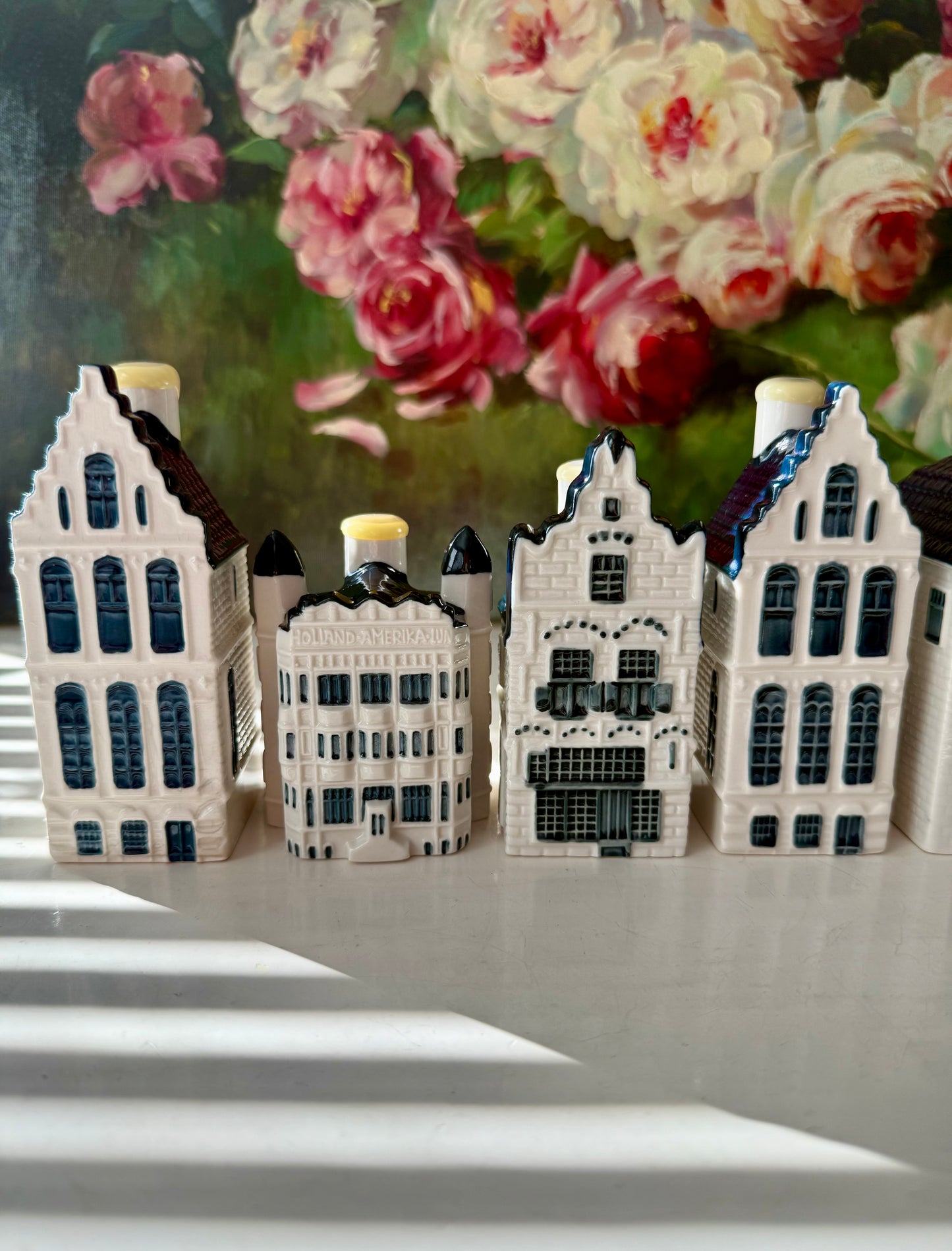 KLM Delft Blue Miniature Vintage Porcelain Dutch Houses - Nr. 12, 20, 23, 52 (2 pc), 55, 58, 97 (2 pc)
