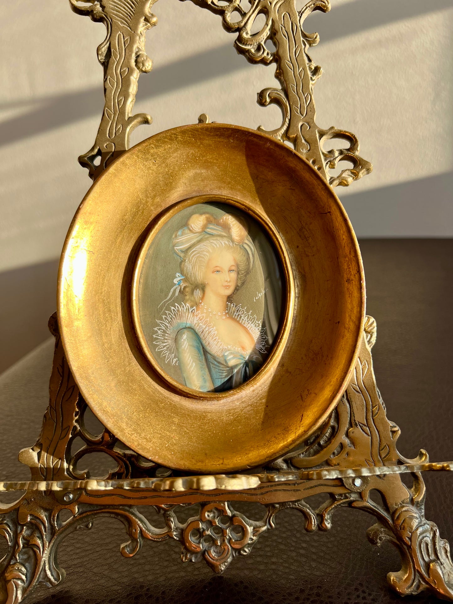 Antique/ Vintage Italian Miniature Oval Gilded Wooden Framed Original Painting Portrait Of Royal Lady Wall Decor c1900's