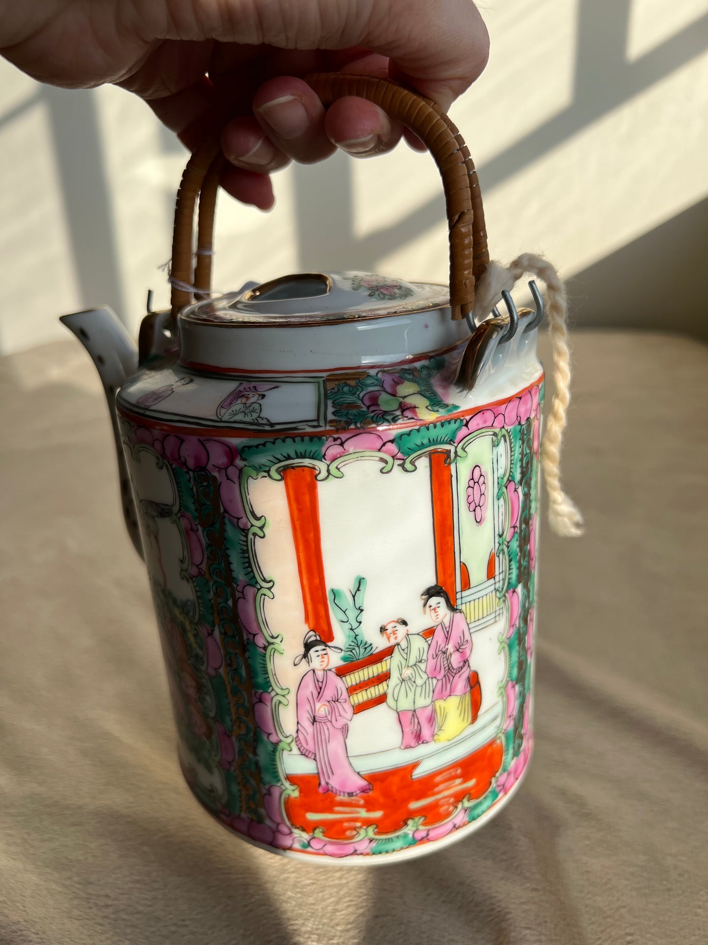 Chinese Rose Medallion Woven Tea Basket with 2 Cups & a Teapot, Antique/ Vintage