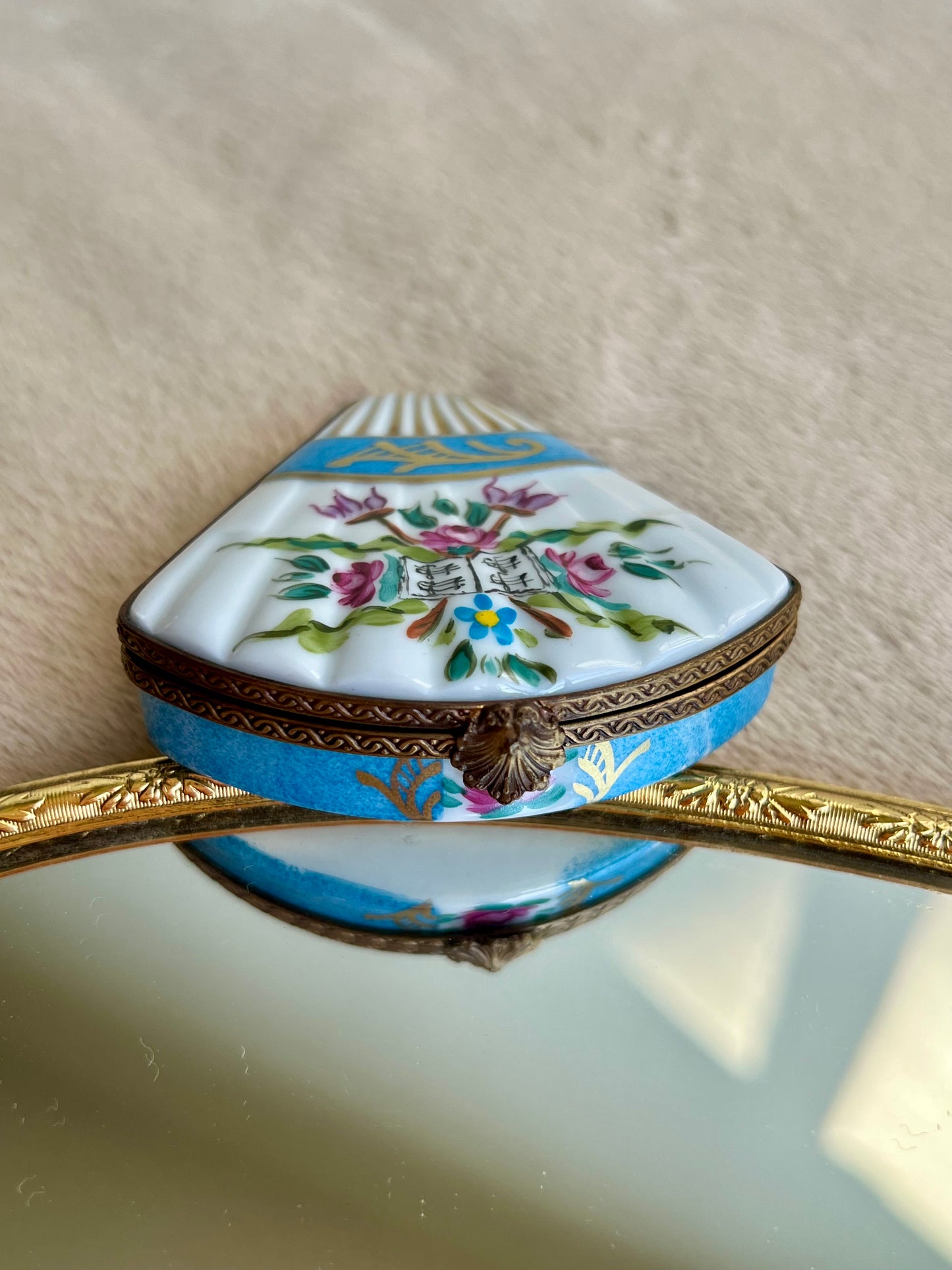 Limoges Shell or Fan Shaped Hand-painted Porcelain Trinket Box