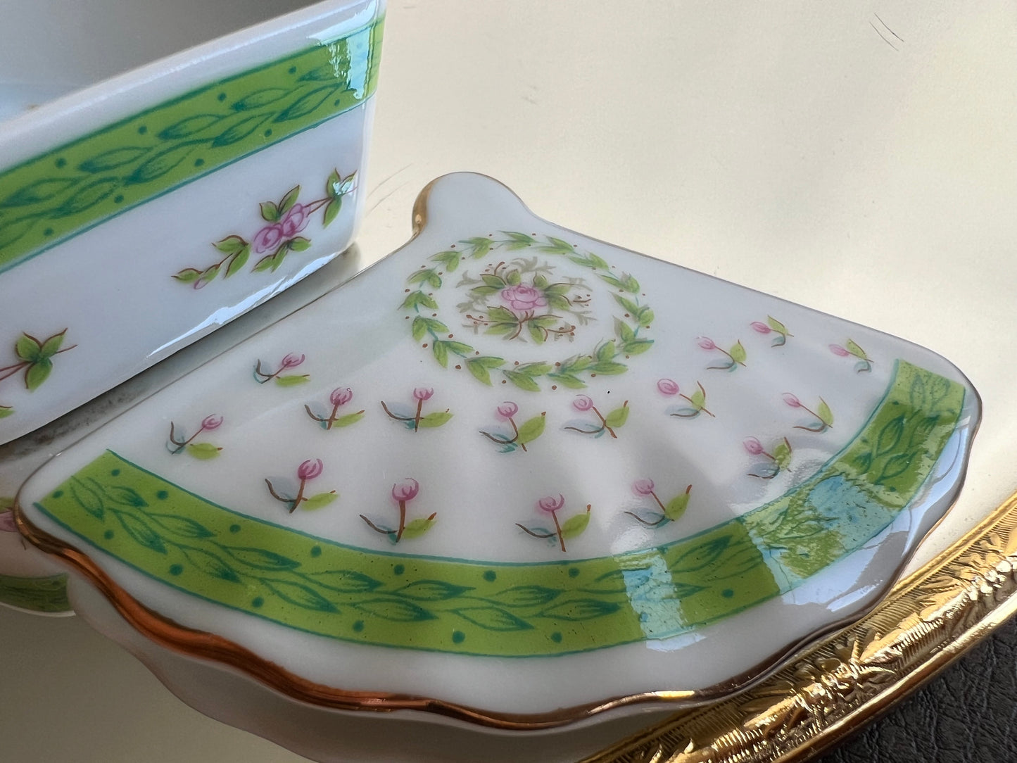 Lefton Fan Shaped Porcelain Trinket Box with Green and Pink Flowers