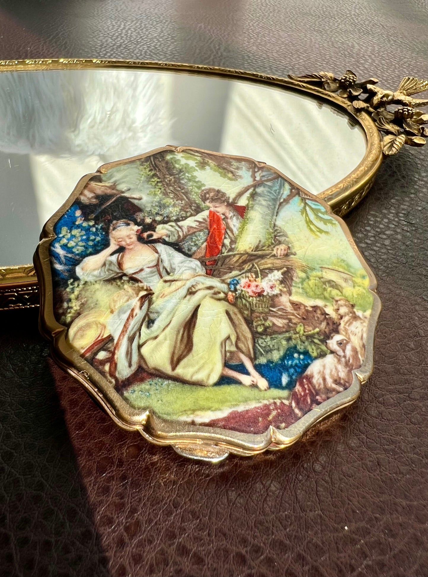 Stratton Metal Vintage Compact with a Romantic Sleeping Shepherdess and Animals