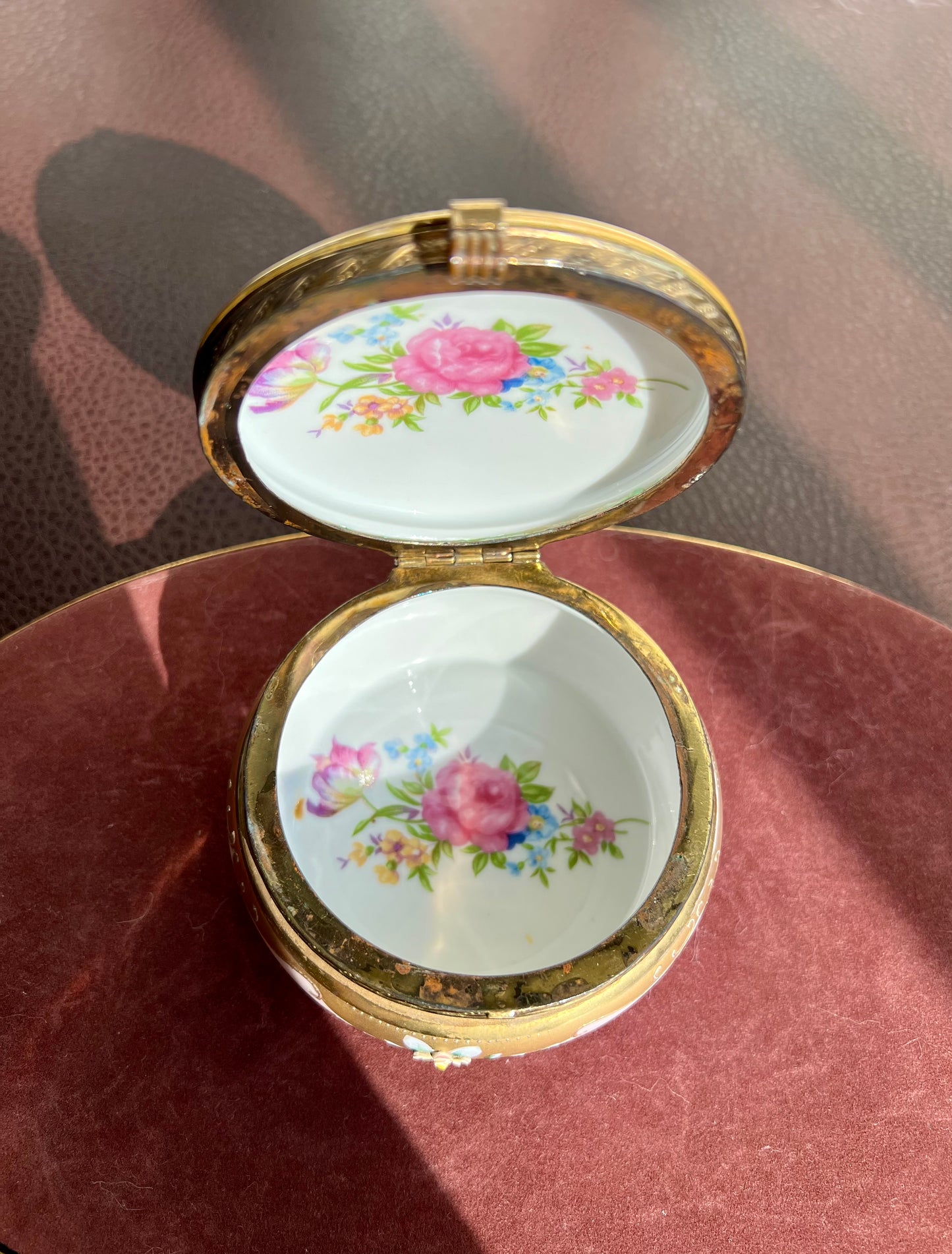 Vintage or Antique Porcelain Trinket Box with Hinged Lid & Applied Flowers and Gold Trim