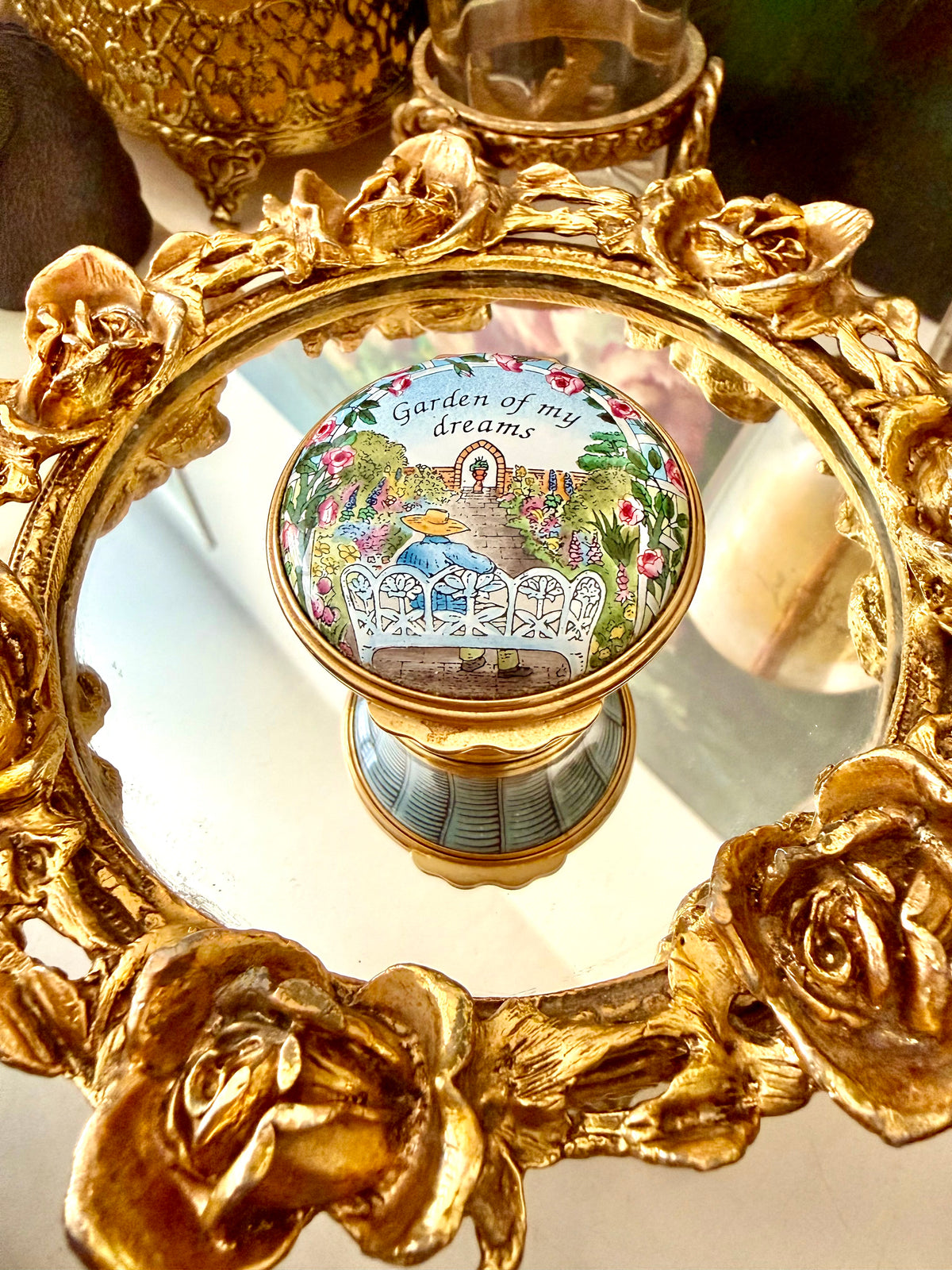 1980s Halcyon Days "GARDEN OF MY DREAMS" Vintage Enamel Trinket Box Bask, Jewelry or Pill Box - Made in England