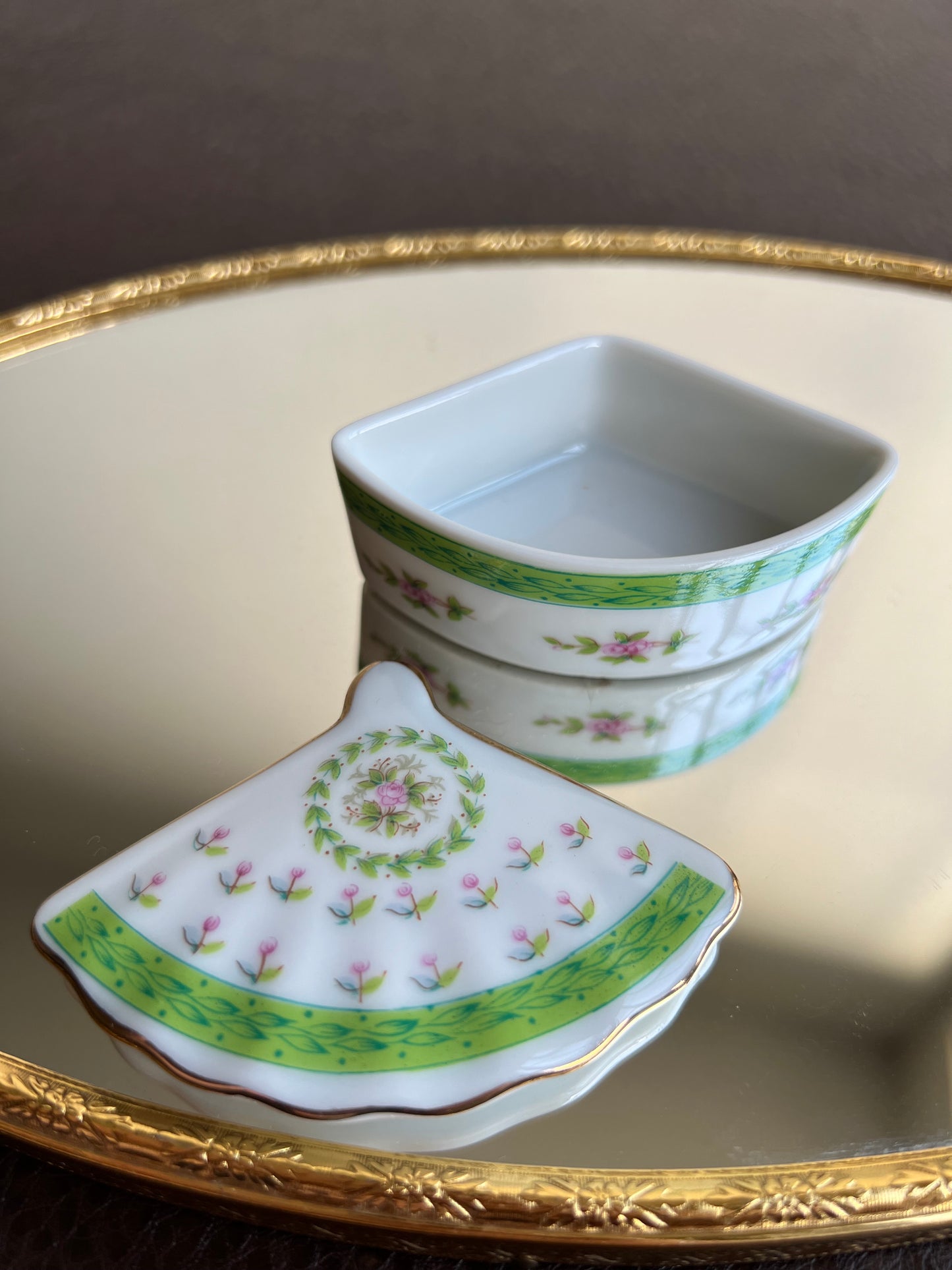 Lefton Fan Shaped Porcelain Trinket Box with Green and Pink Flowers