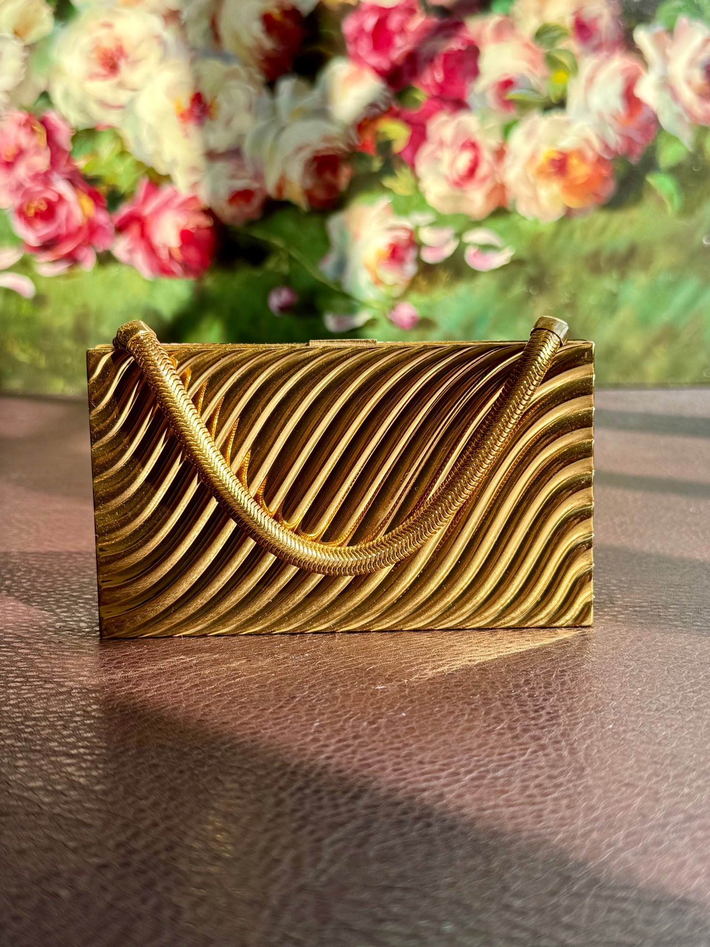 Classic Vintage Evans Gold Tone Cosmetic Cigarette Case Mirror, Makeup Powder Purse/Clutch with Snake Chain Handle