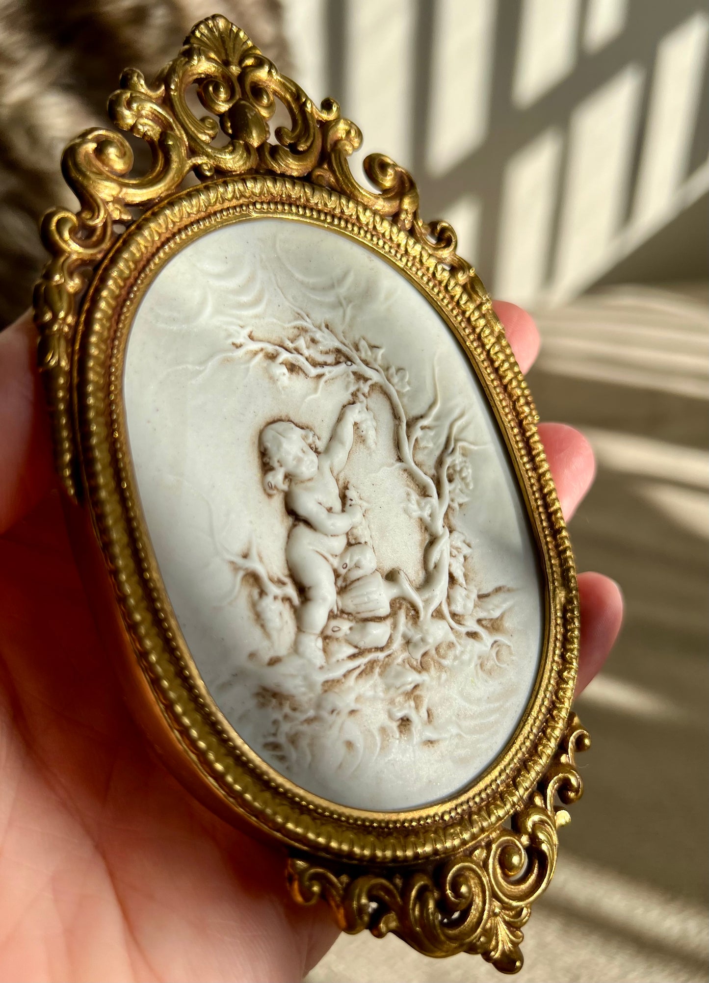 Capodimonte Vintage Porcelain Wall Decor in Bronze Style Metal Frame