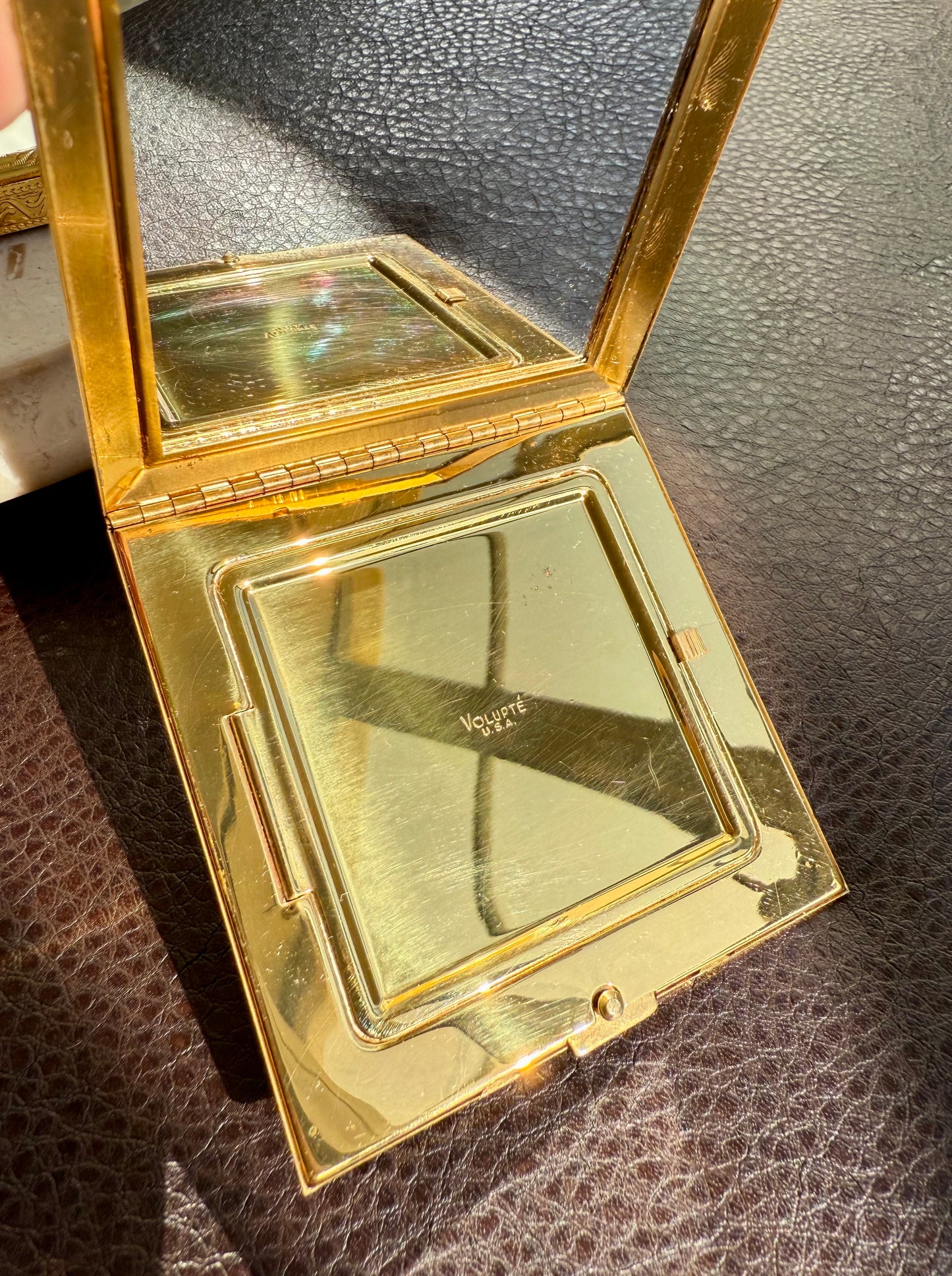 1940s Voluptè Brass Cameo Lady Vintage Makeup Powder Compact Mirror with Hearts and Gemstones Decoration - Made in USA