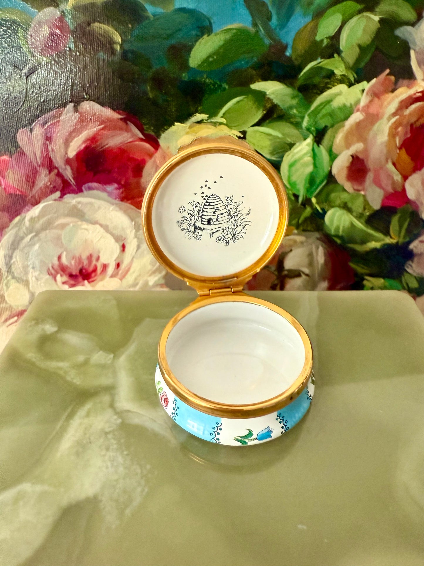 Halcyon Days Bilston and Battersea Hand-painted Enamel Vintage Trinket/ Jewelry or Pill Box, Made in England