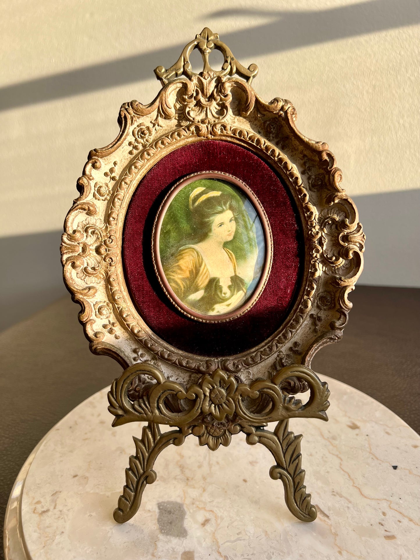 Cameo Creation Lady Vintage Ornate Framed Print Picture Oval Wall Decoration