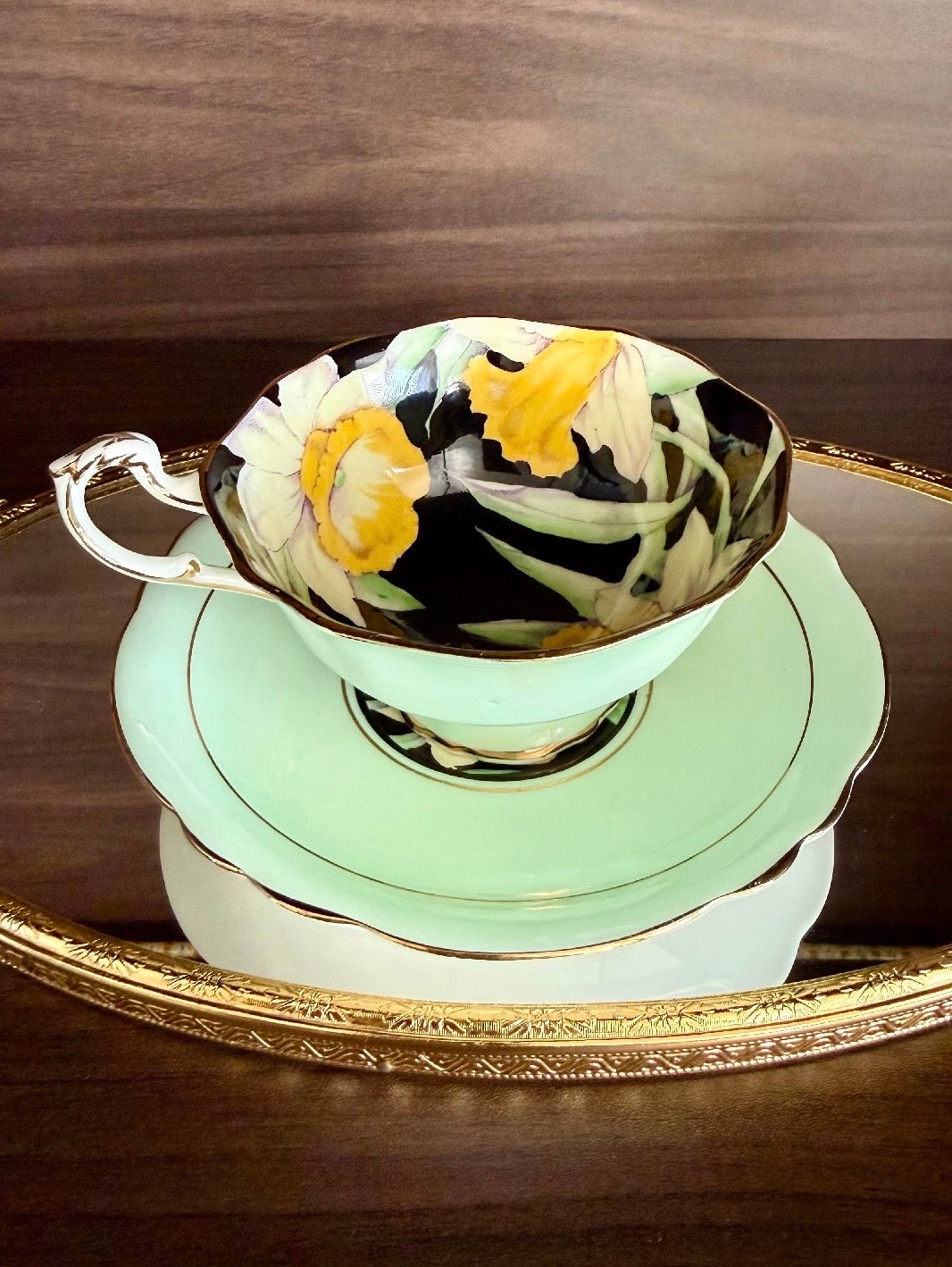 Antique 1940s Paragon Daffodil (Narcissus) Hand-Painted Porcelain Teacup and Saucer - Made in England