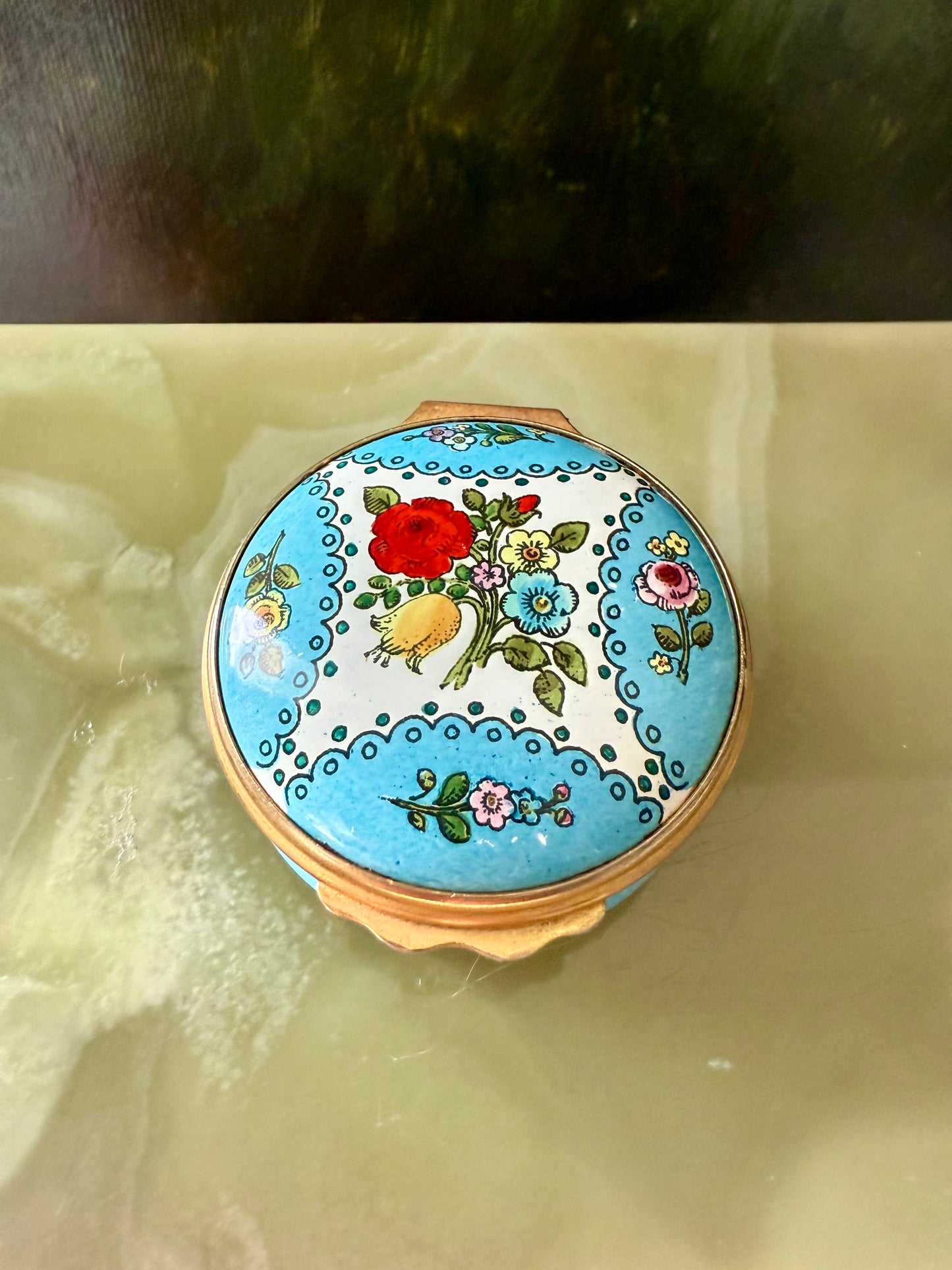 Halcyon Days Bilston and Battersea Hand-painted Enamel Vintage Trinket/ Jewelry or Pill Box, Made in England