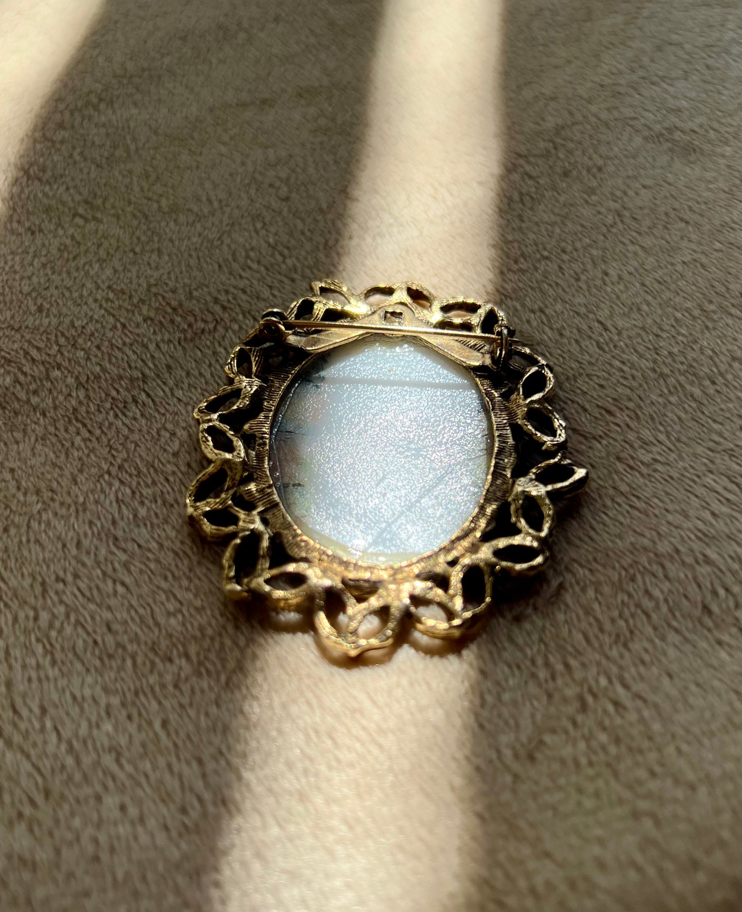 Porcelain Vintage Oval Fragonard Style Brooch