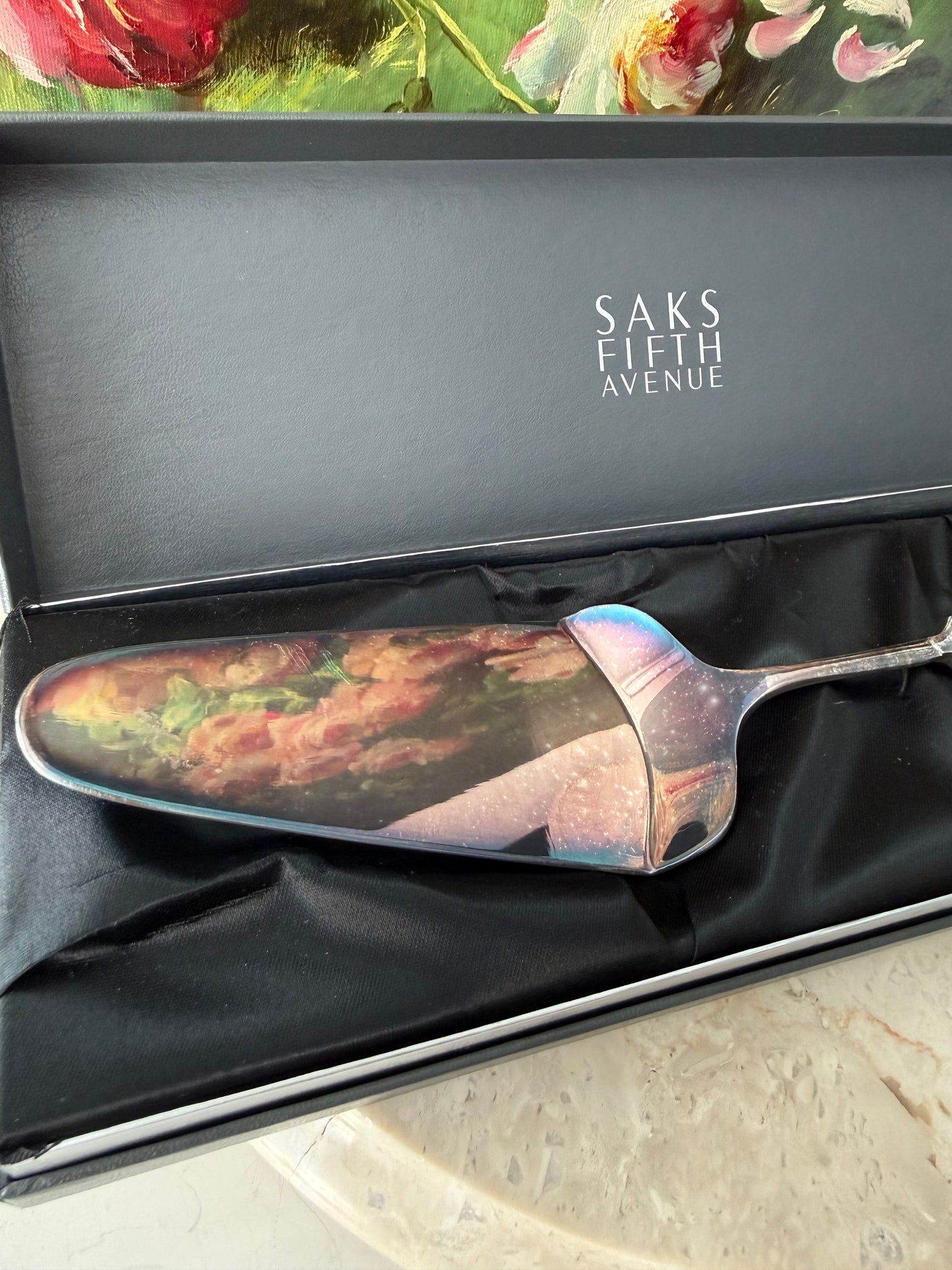 Saks Fifth Avenue Sheffield Silver Vintage Cake Server with a White Mother-of-pearl Handle - Made in England