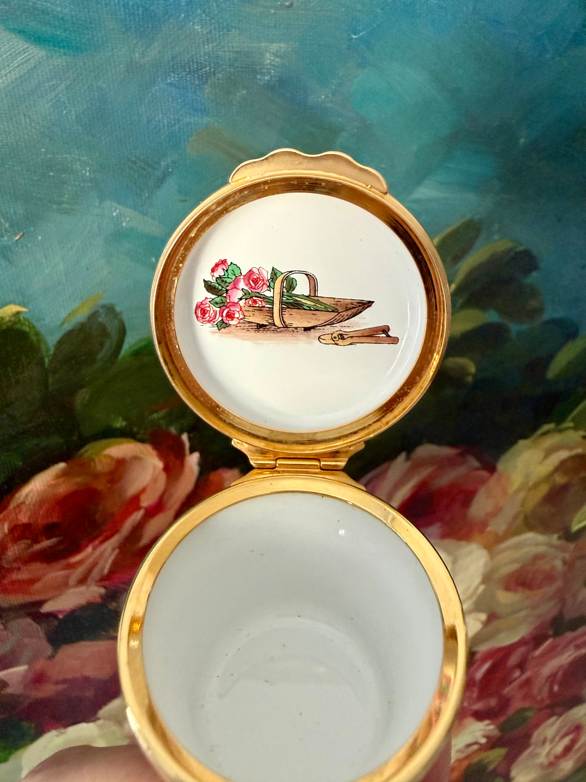 1980s Halcyon Days "GARDEN OF MY DREAMS" Vintage Enamel Trinket Box Bask, Jewelry or Pill Box - Made in England