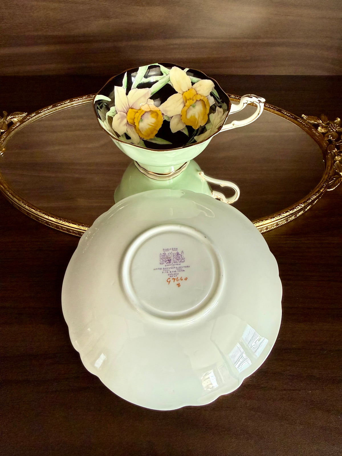 Antique 1940s Paragon Daffodil (Narcissus) Hand-Painted Porcelain Teacup and Saucer - Made in England