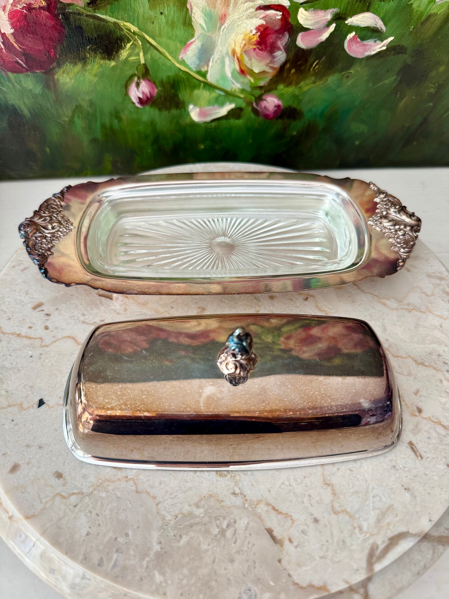 Wallace "Baroque" Silverplated Covered Vintage Butter Dish (Model #206)