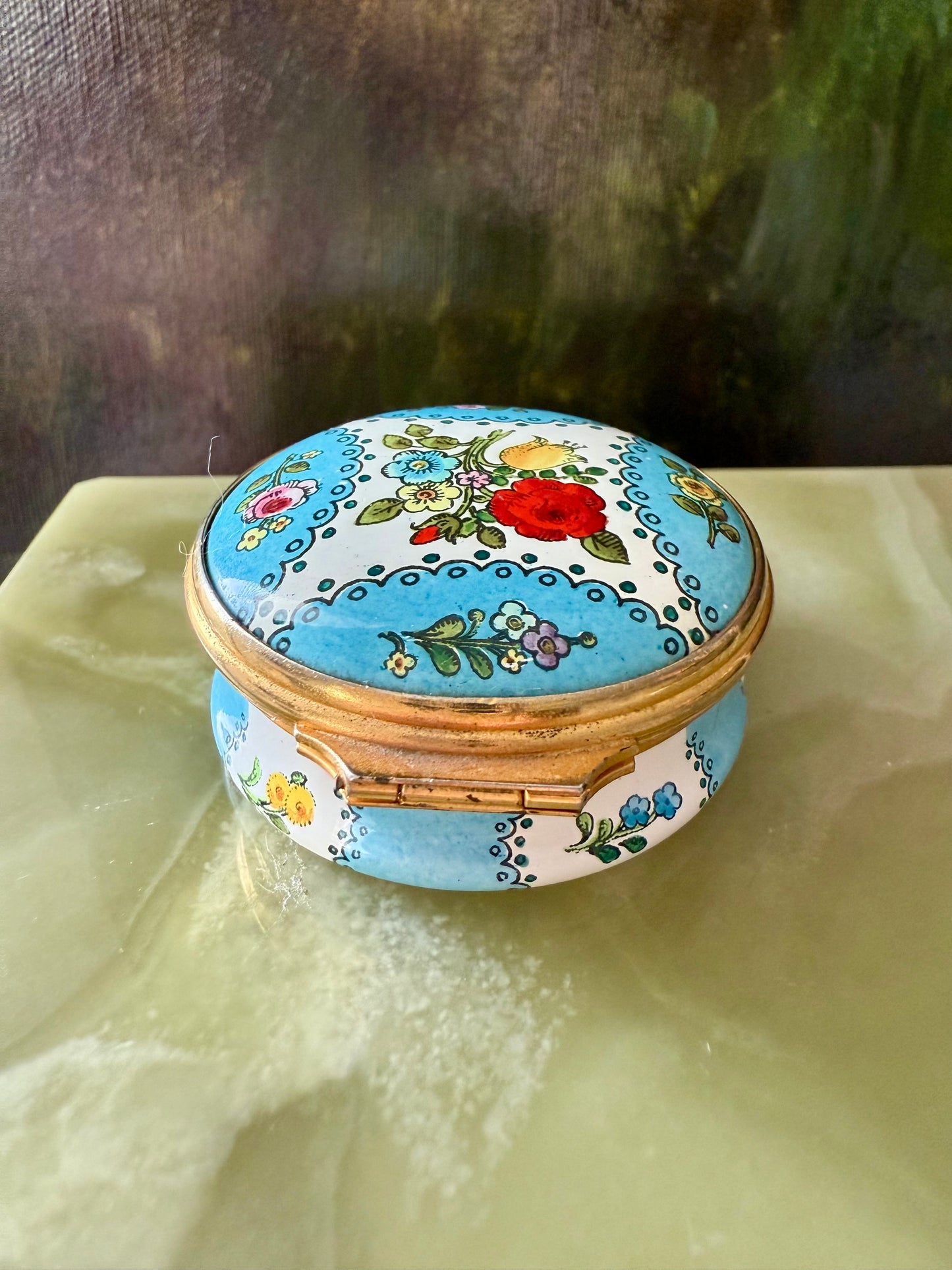 Halcyon Days Bilston and Battersea Hand-painted Enamel Vintage Trinket/ Jewelry or Pill Box, Made in England