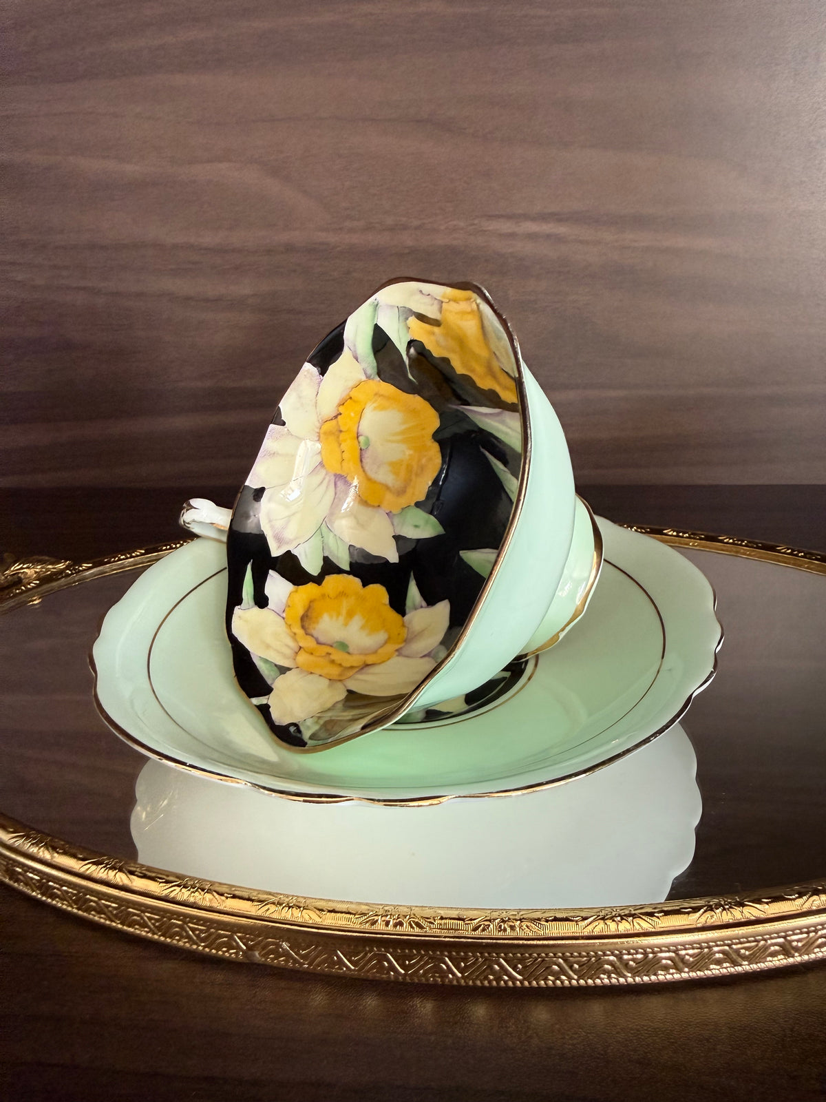 Antique 1940s Paragon Daffodil (Narcissus) Hand-Painted Porcelain Teacup and Saucer - Made in England