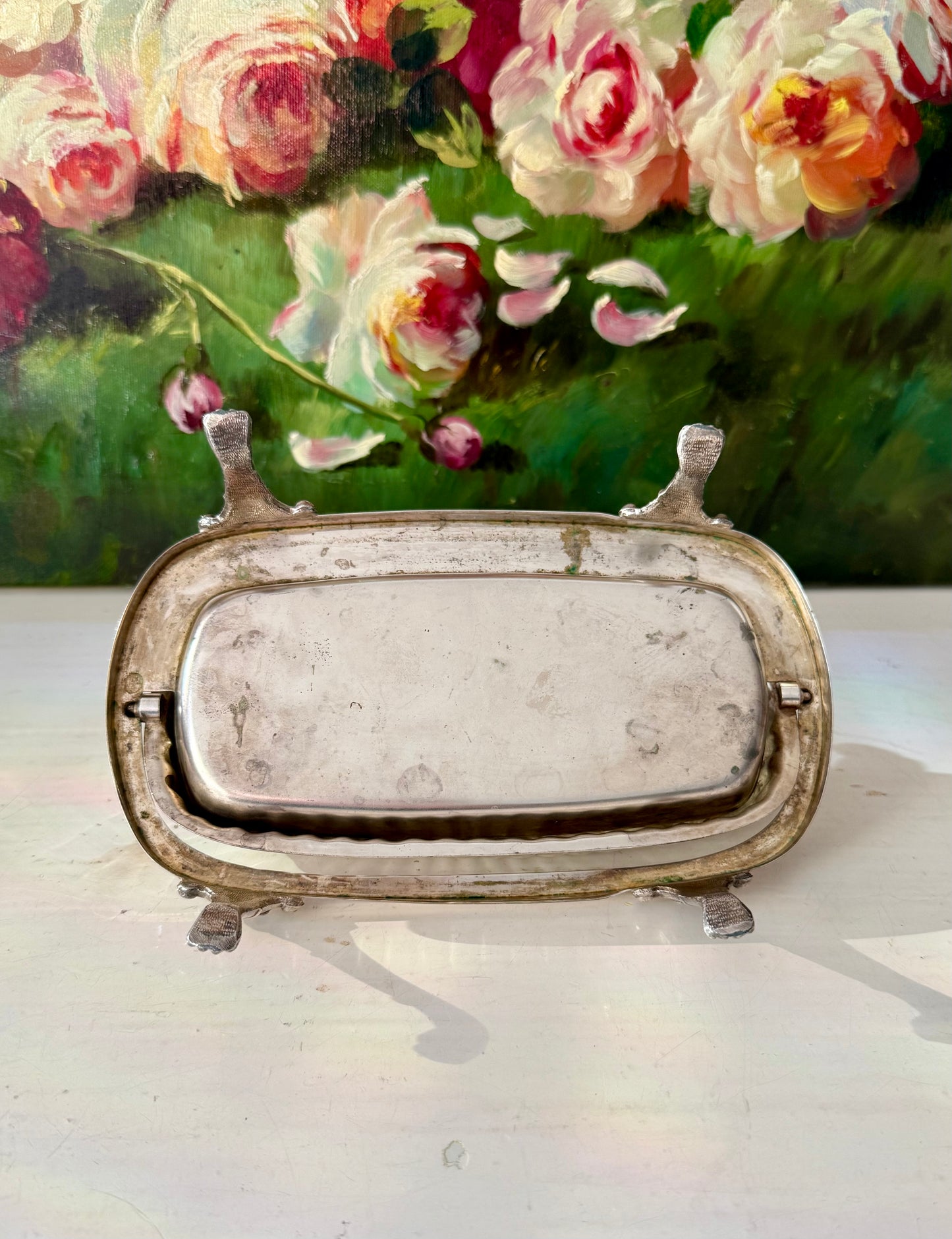 Antique Victorian Silver-Plated Butter Holder Dish with Covered Roll Top from the early-to-mid 20th Century