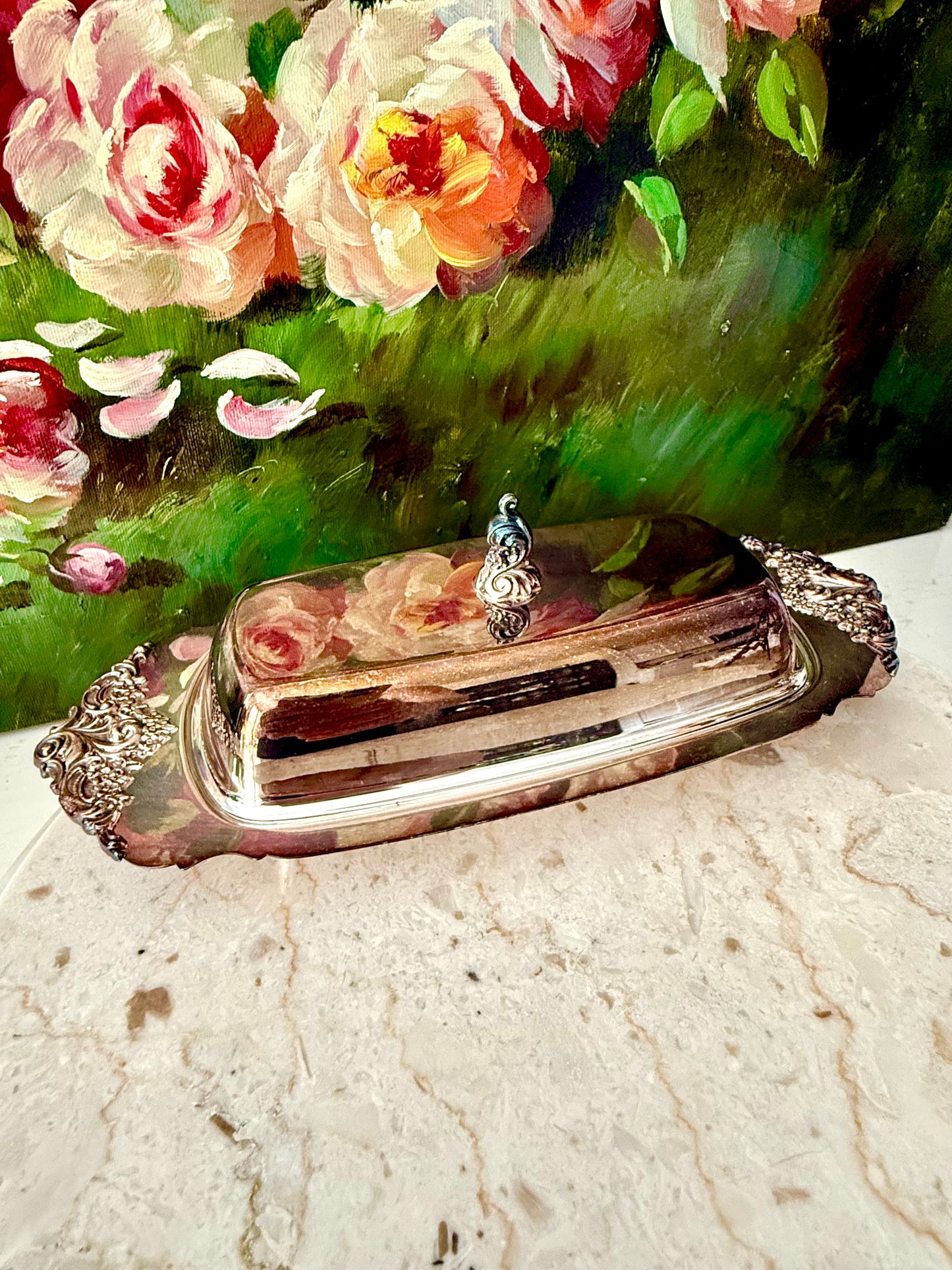Wallace "Baroque" Silverplated Covered Vintage Butter Dish (Model #206)