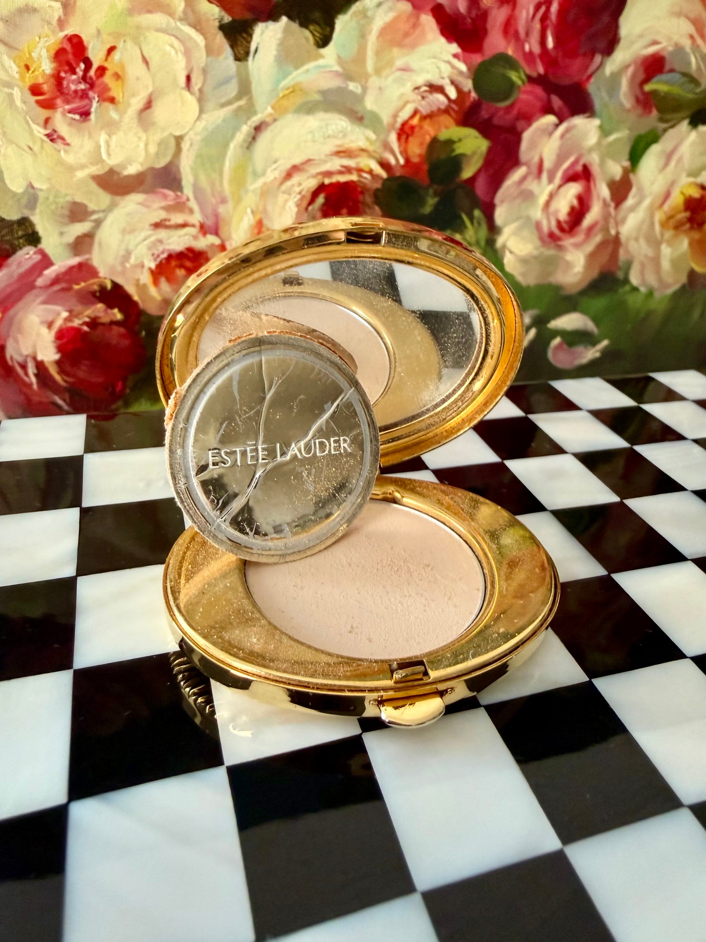 Estée Lauder Limited Edition Oval Waves Of Gold Lucidity Vintage Powder Compact