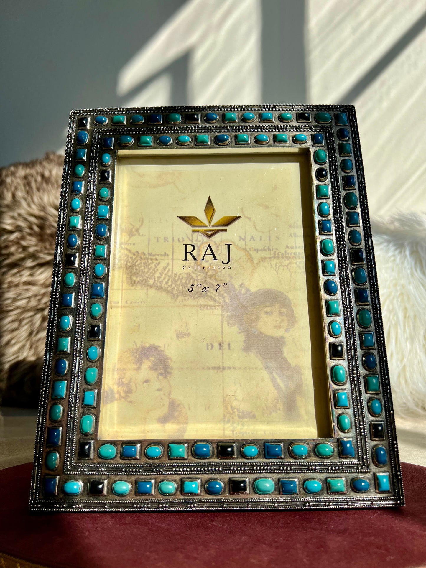 RAJ picture frame with blue stone decoration