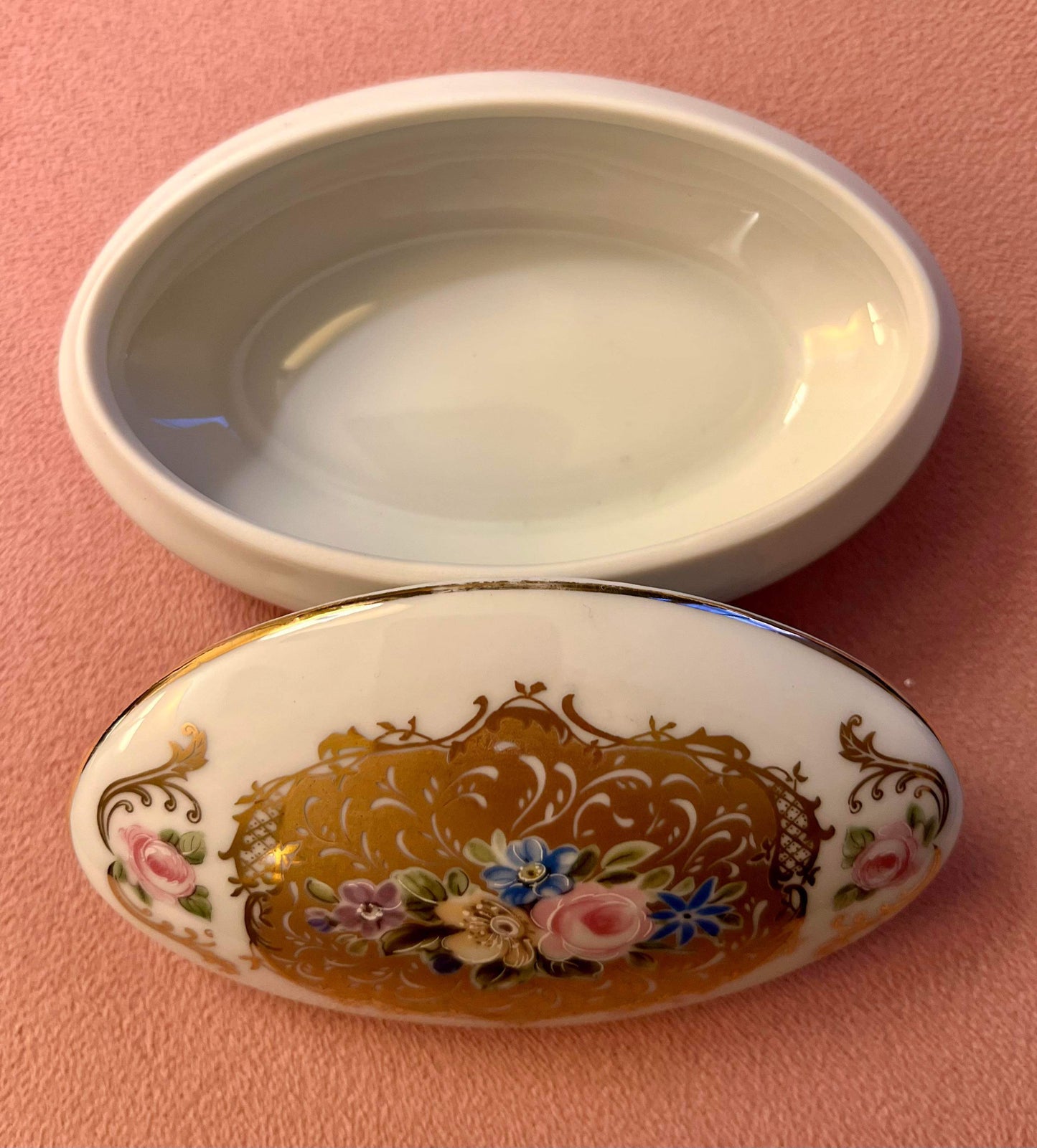 Limoges porcelain trinket box