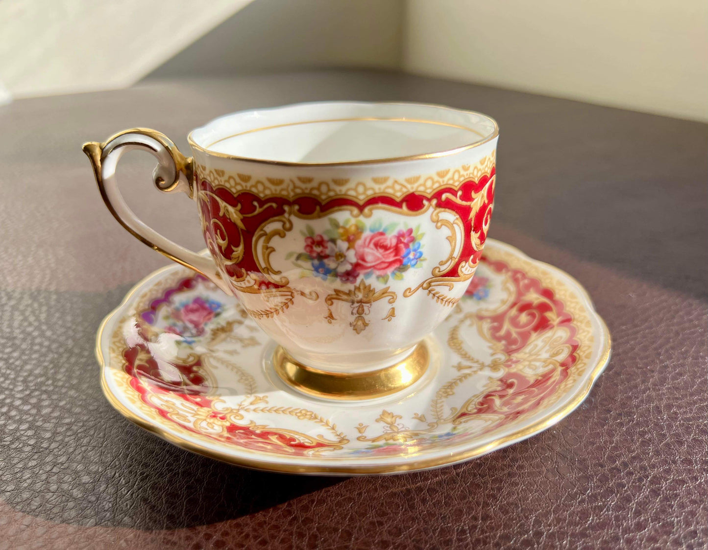 Vintage England Regency Queen Anne Floral Bone China Tea Cup Saucer