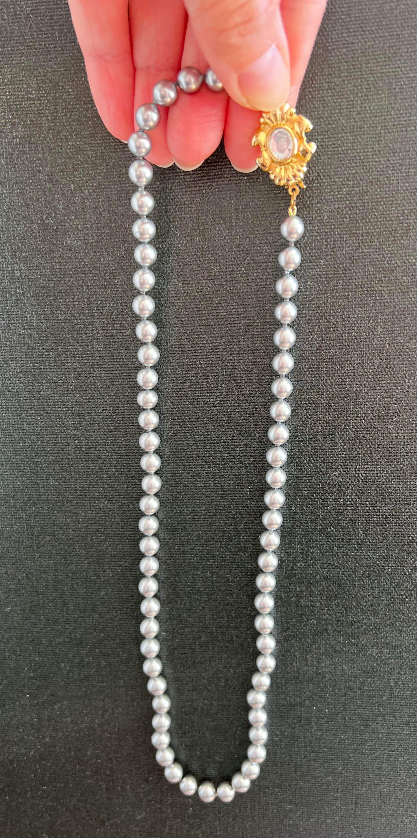 Giovanni Torlonia Gray Faux Pearl Necklace with Golden Clasp